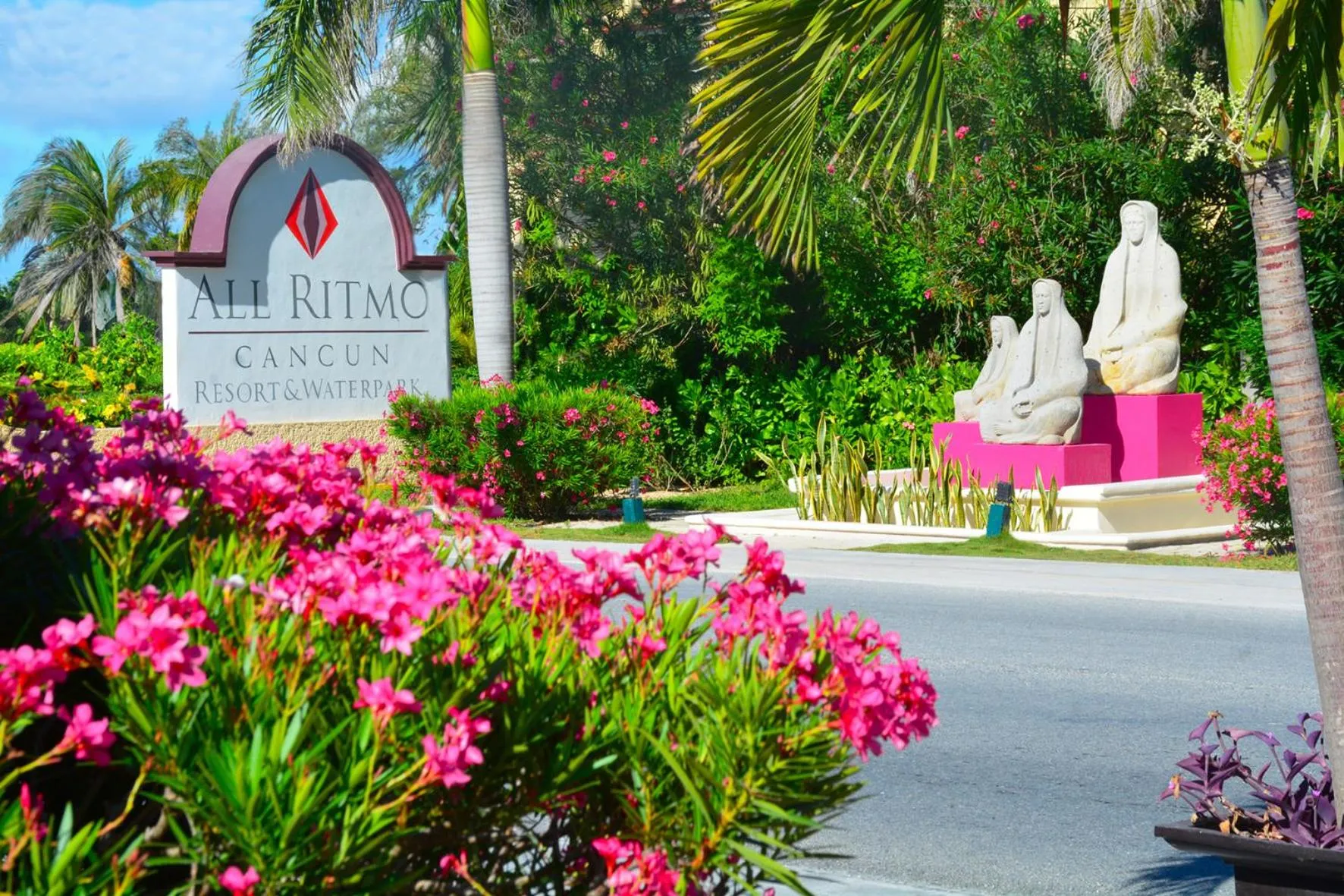 Property building in All Ritmo Cancun Resort & Water Park