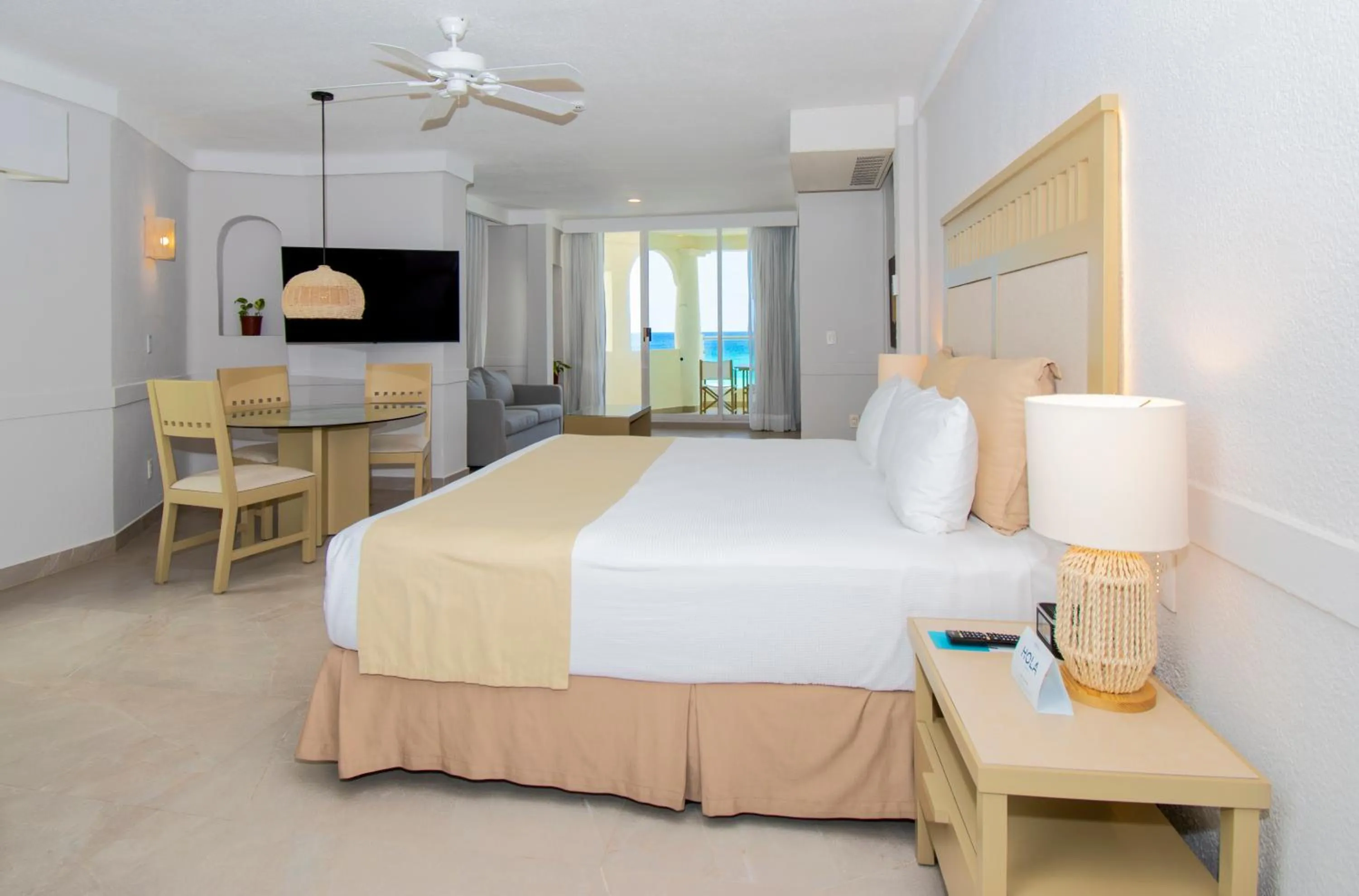 Photo of the whole room, Bed in Hotel NYX Cancun