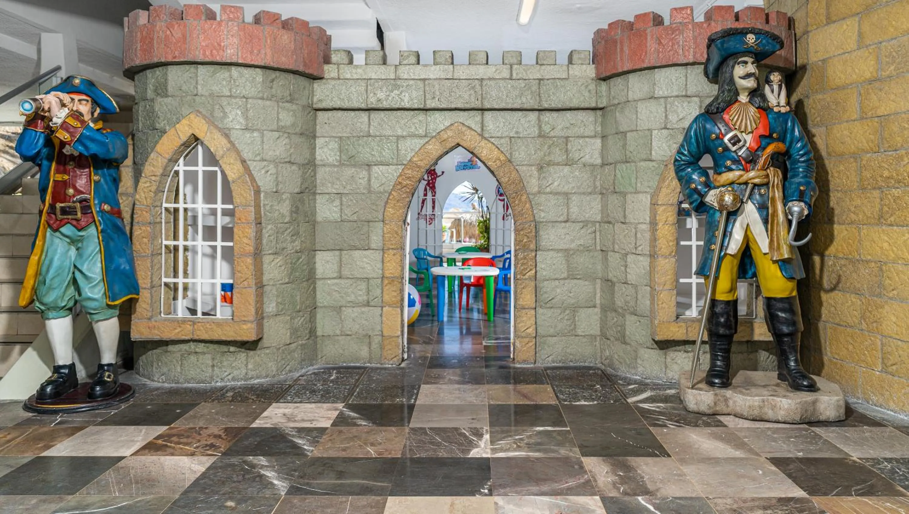 Entertainment in Krystal Beach Acapulco