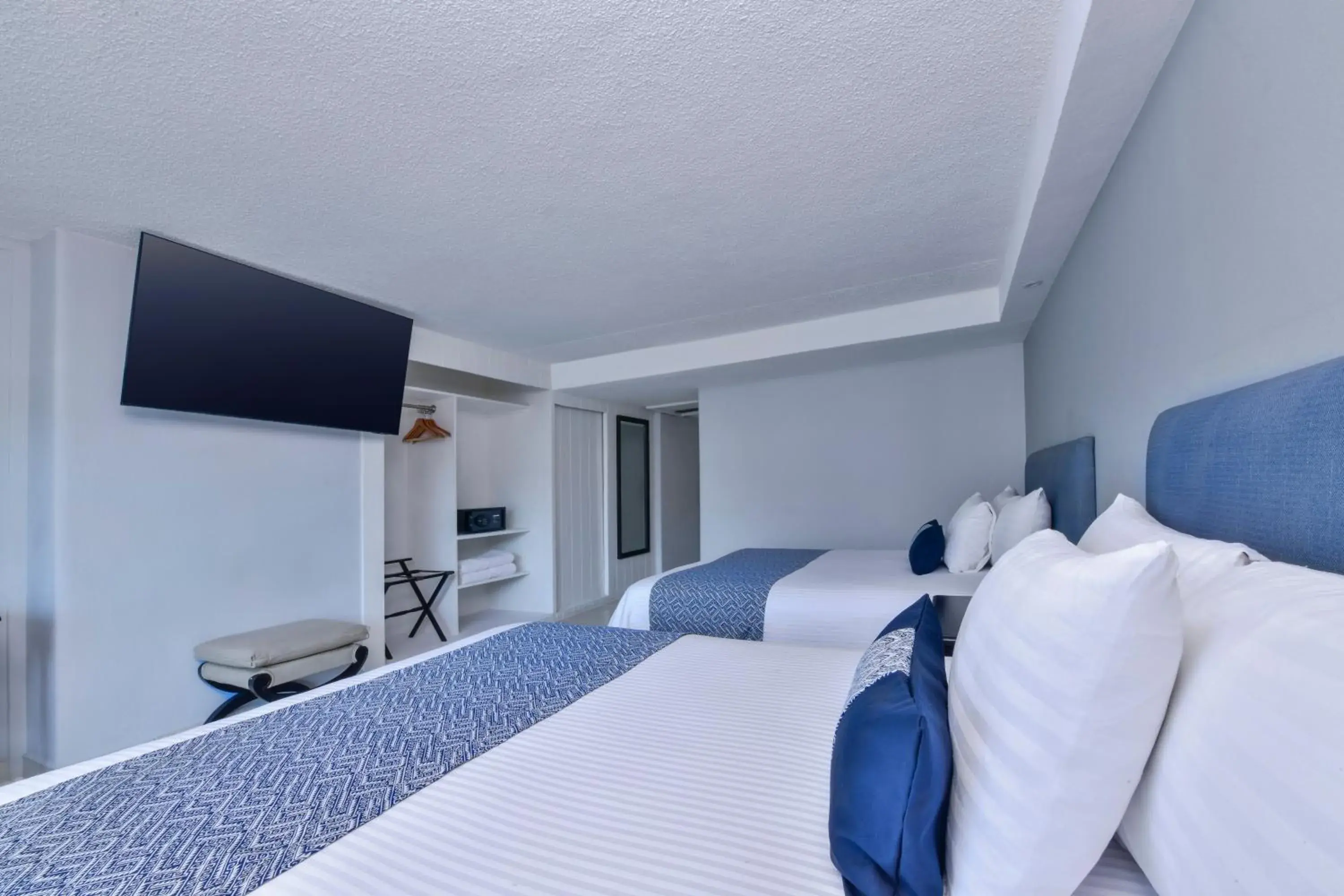 Bed in Krystal Beach Acapulco Bed in Krystal Beach Acapulco