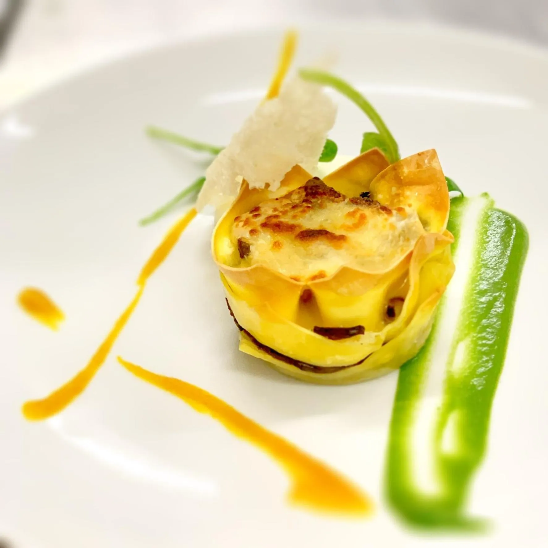 Restaurant/places to eat in Hotel Diana