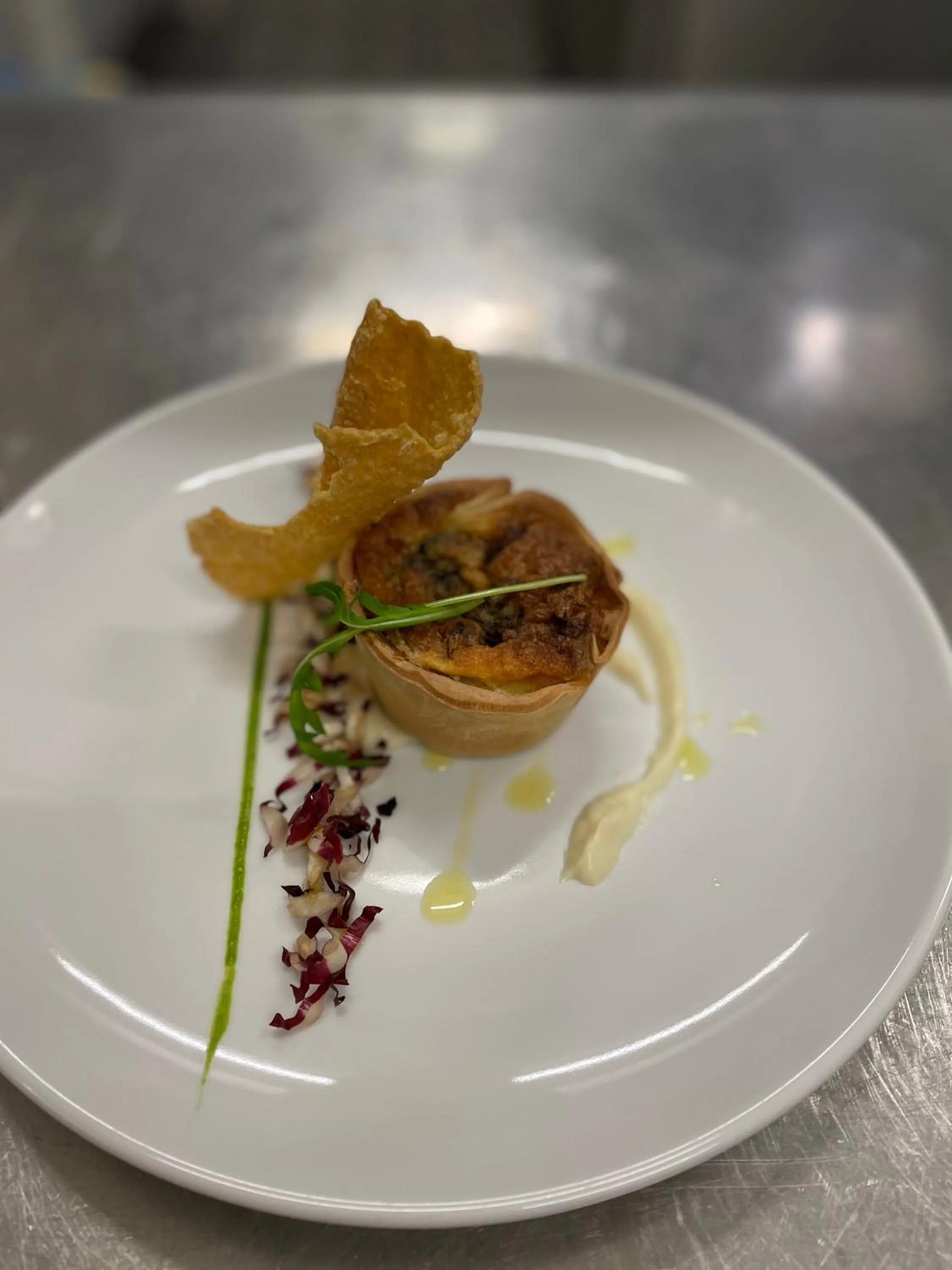 Restaurant/places to eat in Hotel Diana