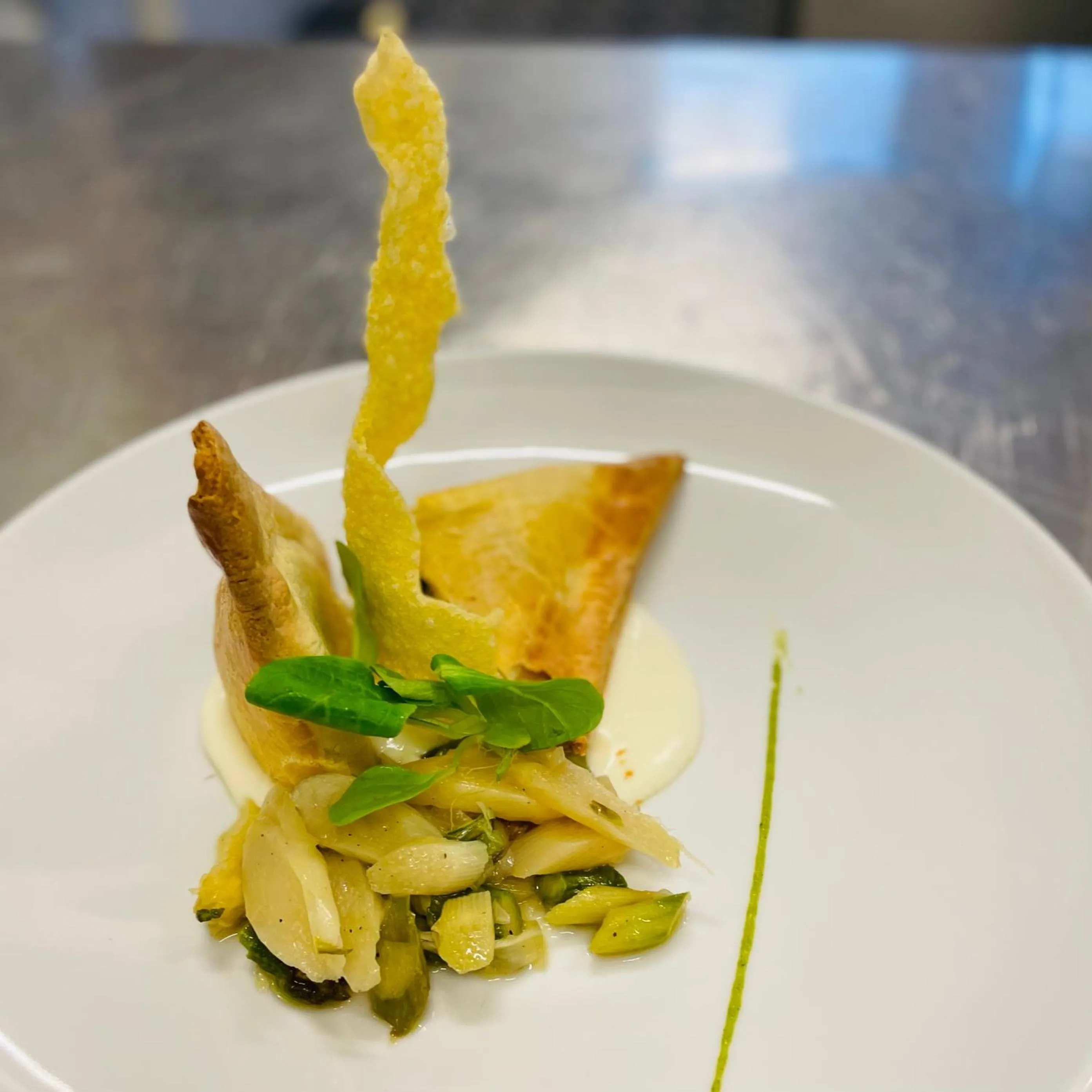 Restaurant/places to eat in Hotel Diana