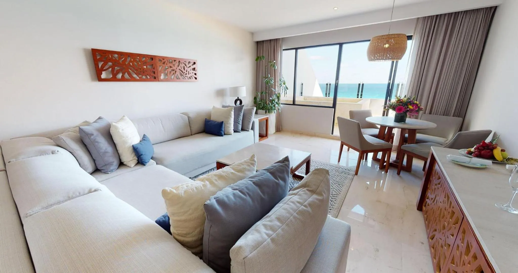 Living room in Park Royal Beach Cancun - All Inclusive