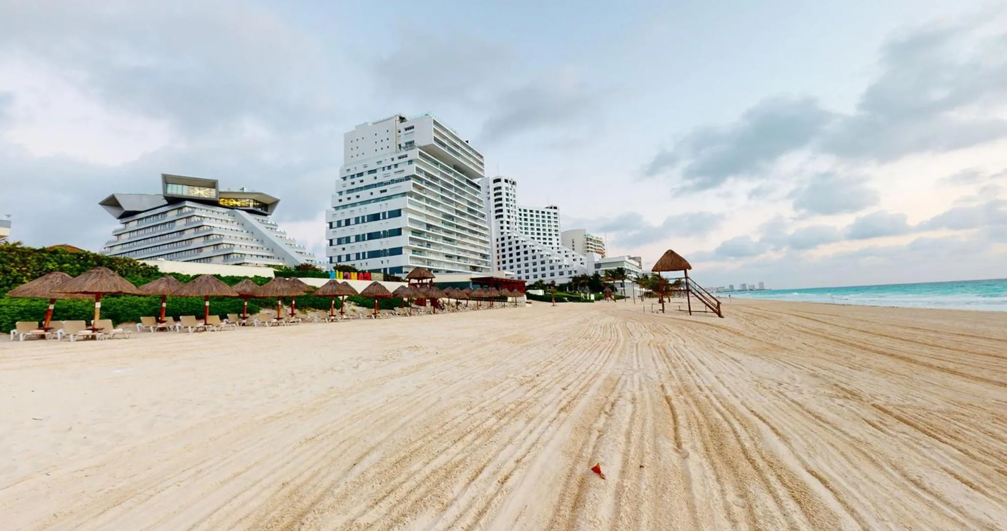 Beach in Park Royal Beach Cancun - All Inclusive