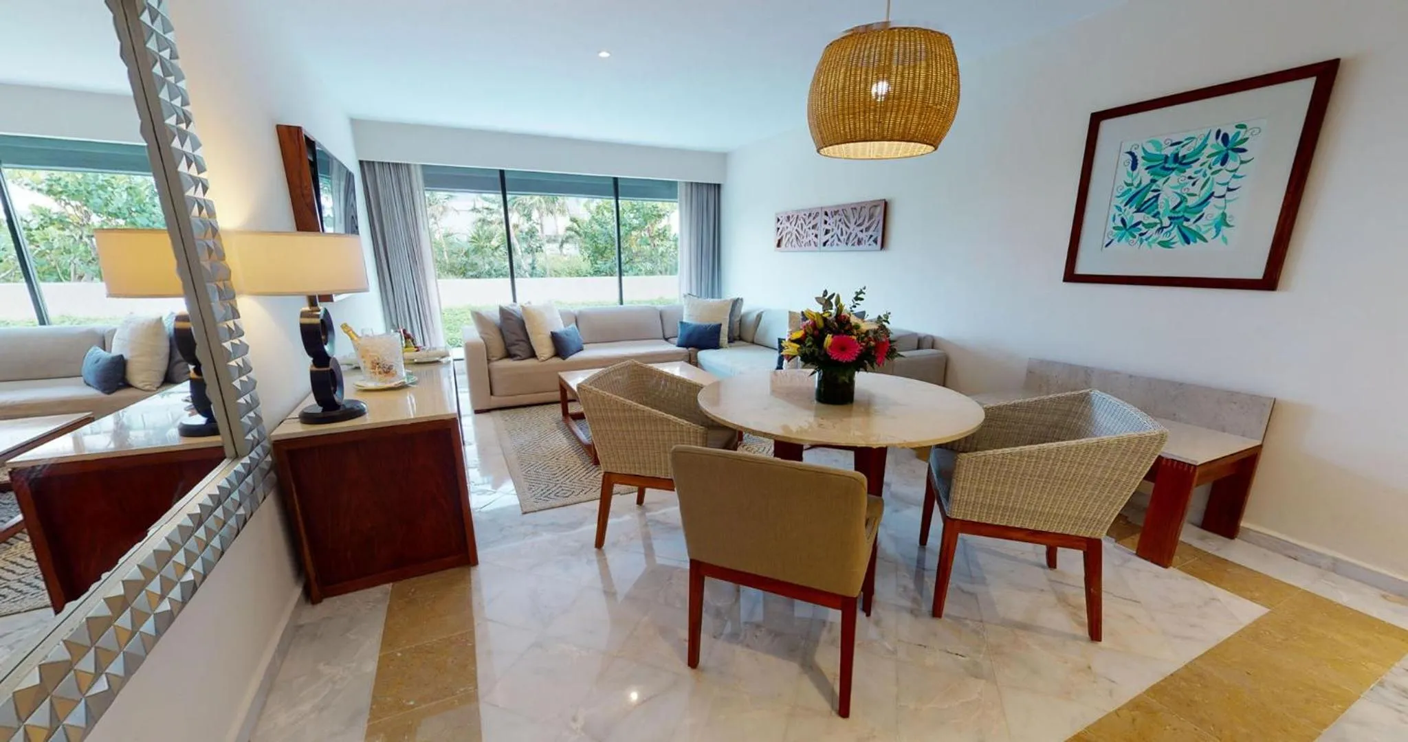 Living room in Park Royal Beach Cancun - All Inclusive