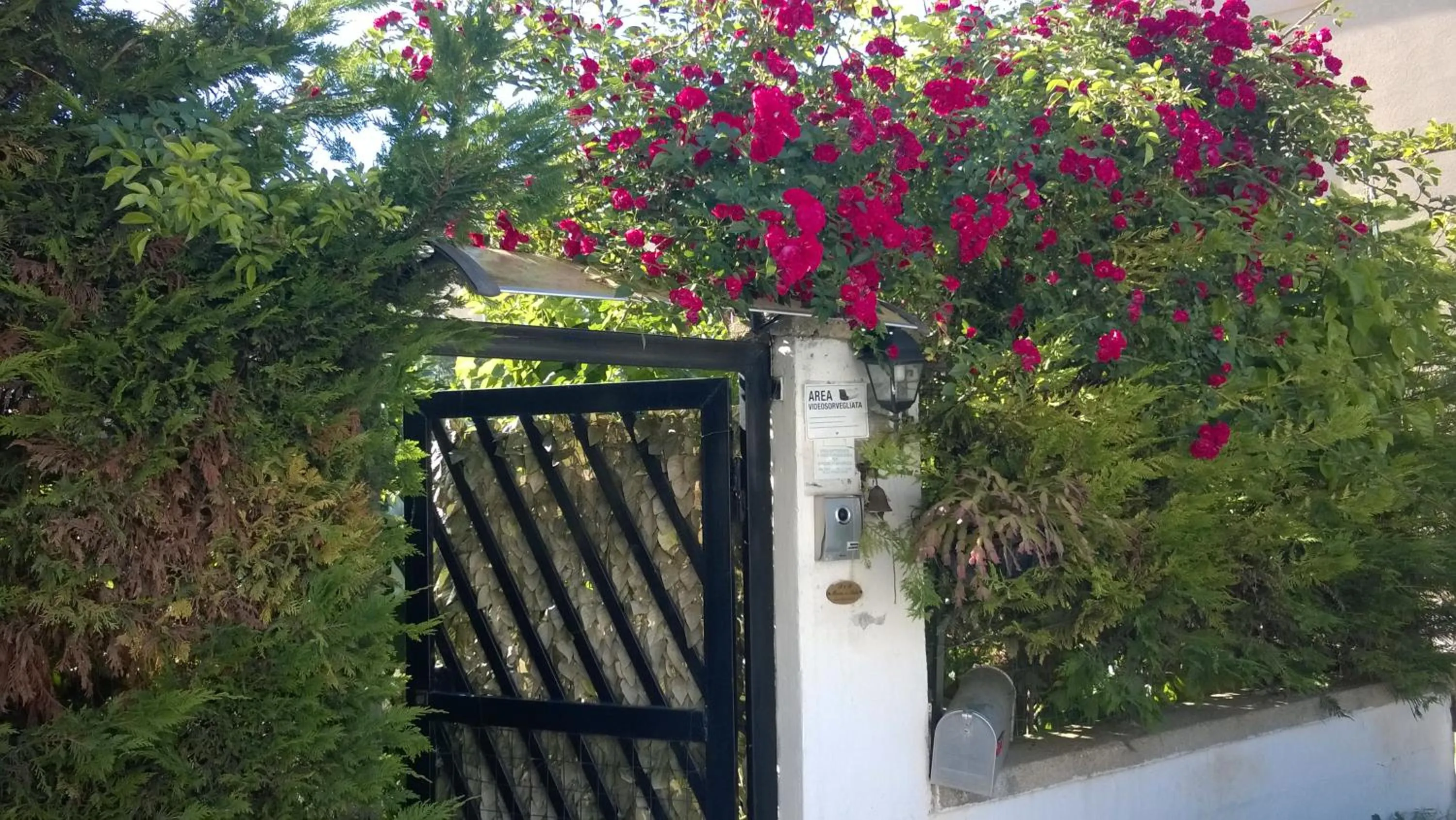 Facade/entrance in B&B Mare E Sole