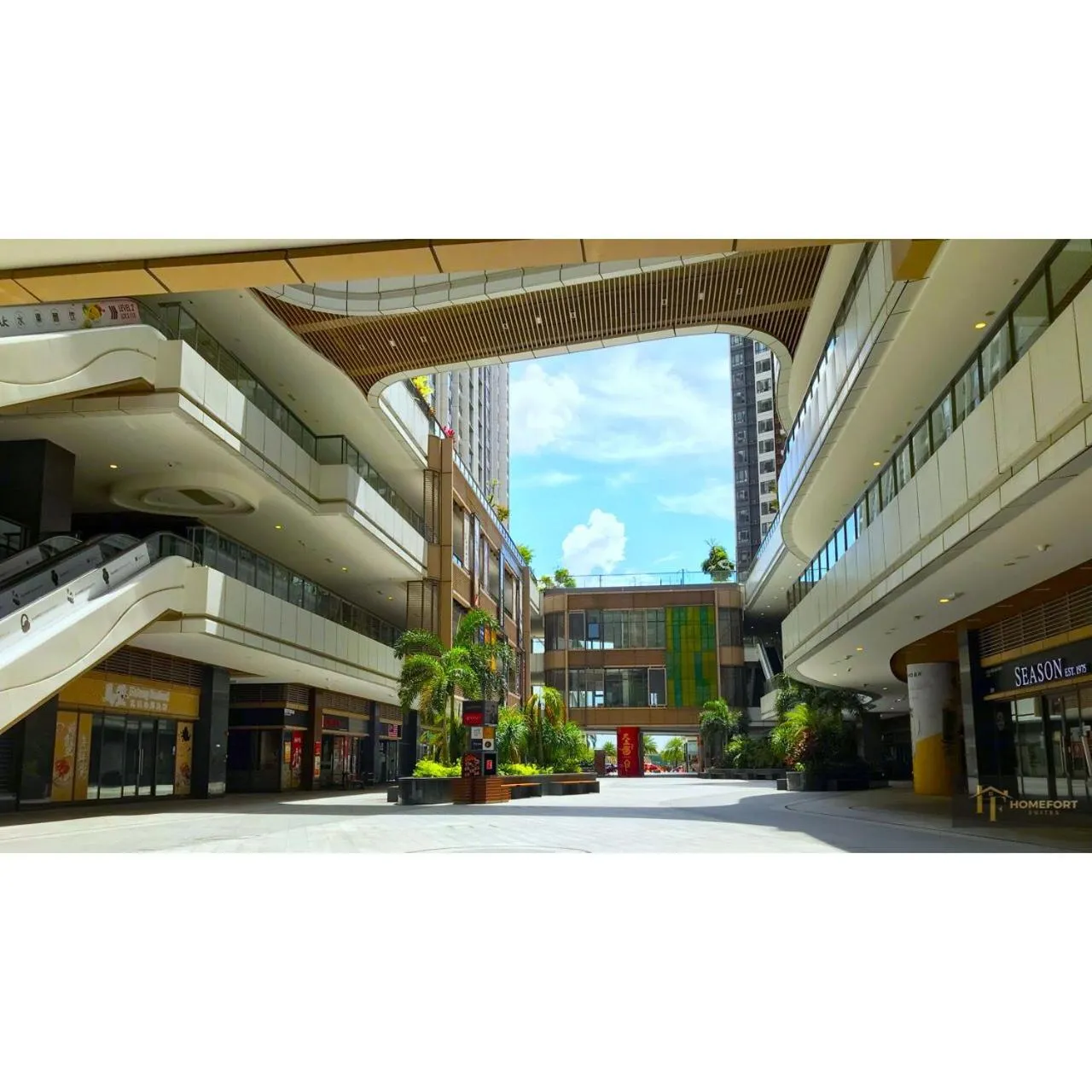 On-site shops in R&F PRINCESS COVE BY HOMEFORT SUITES