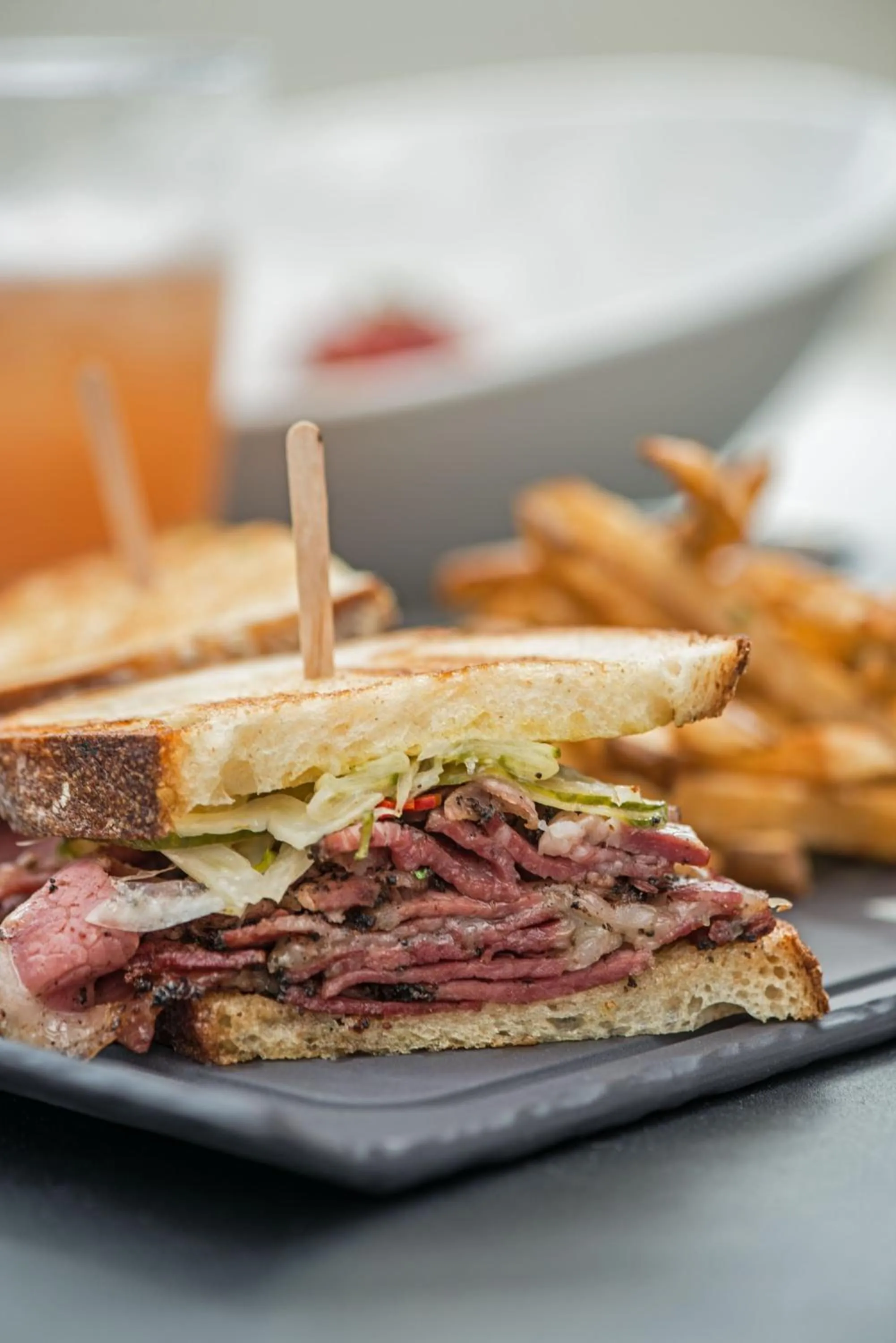 Restaurant/places to eat in Godfrey Hotel Chicago