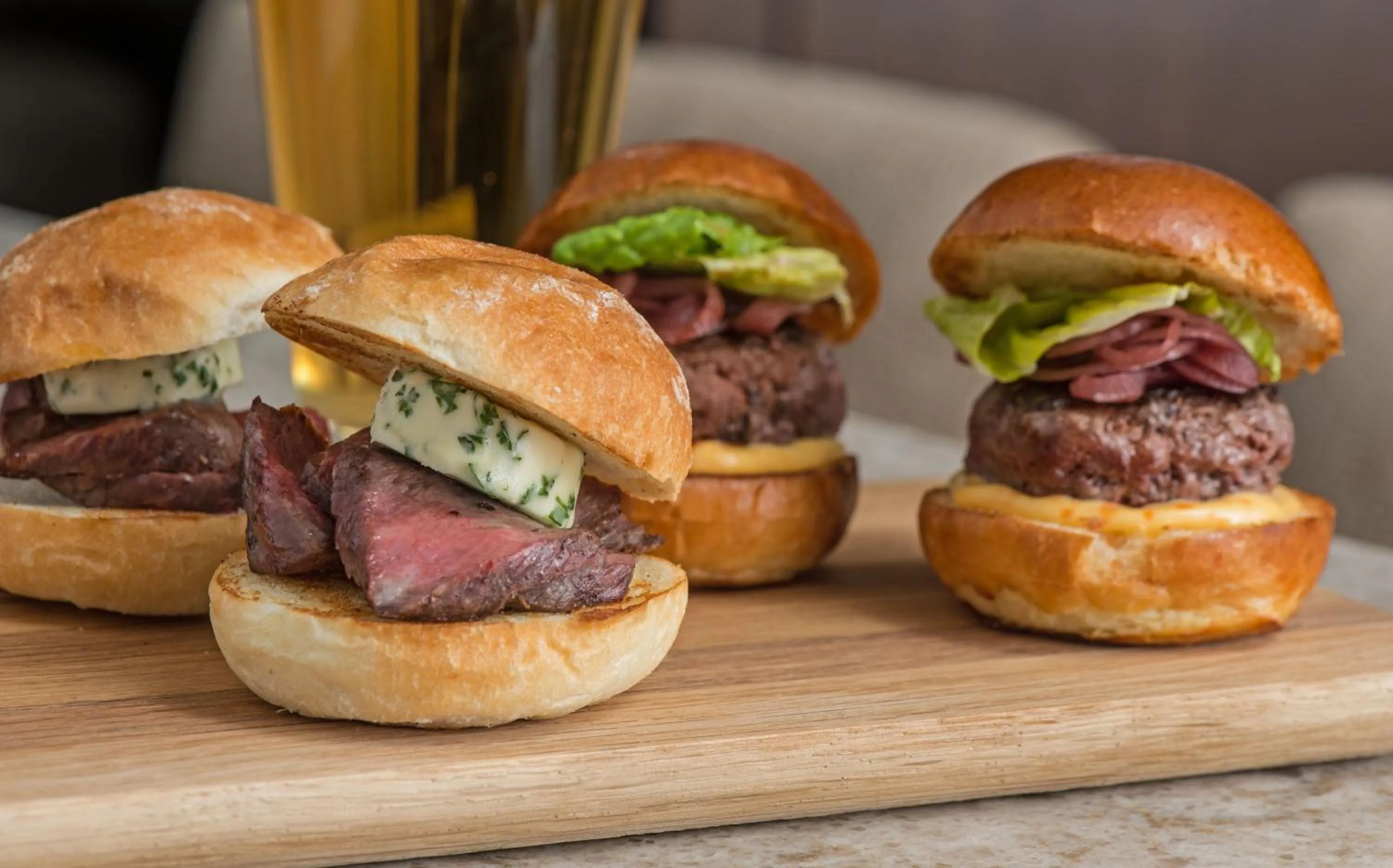 Restaurant/places to eat in Godfrey Hotel Chicago