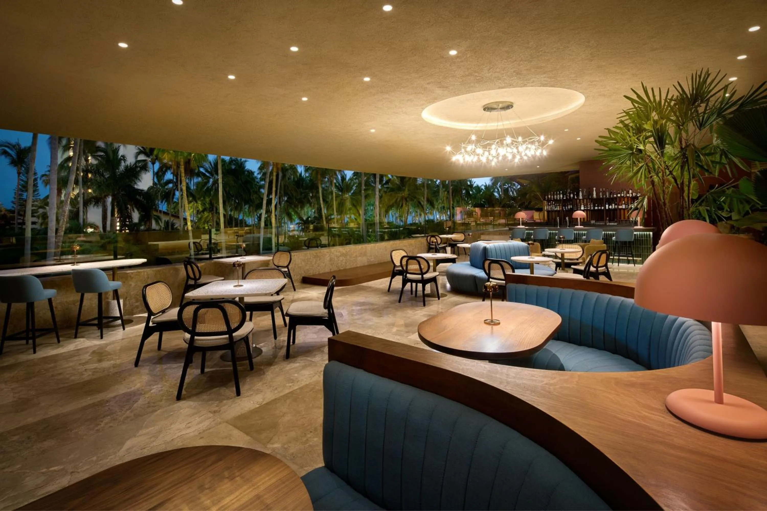 Lounge or bar in The Westin Resort & Spa, Puerto Vallarta