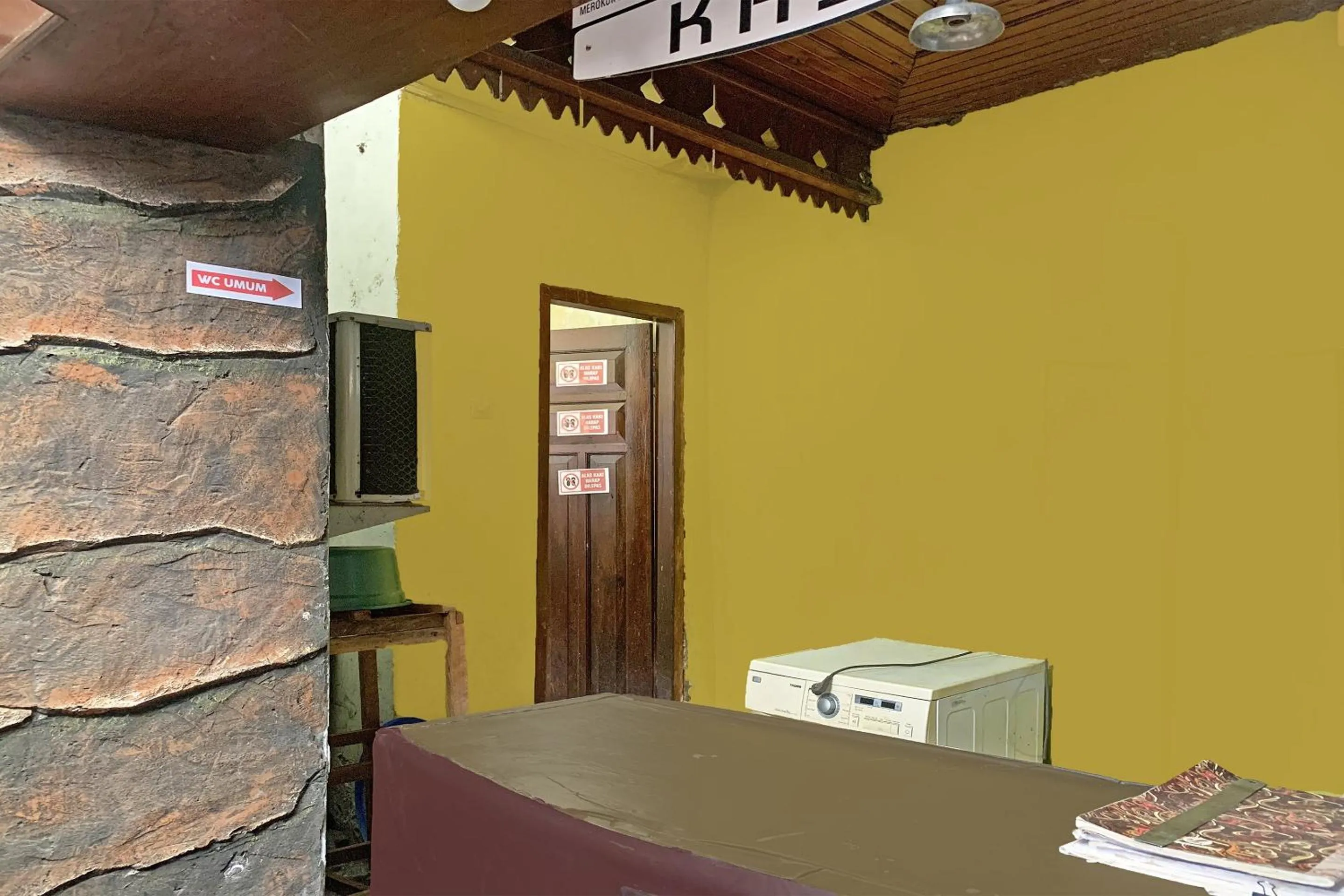 Lobby or reception in Hotel O Wisma Amrach