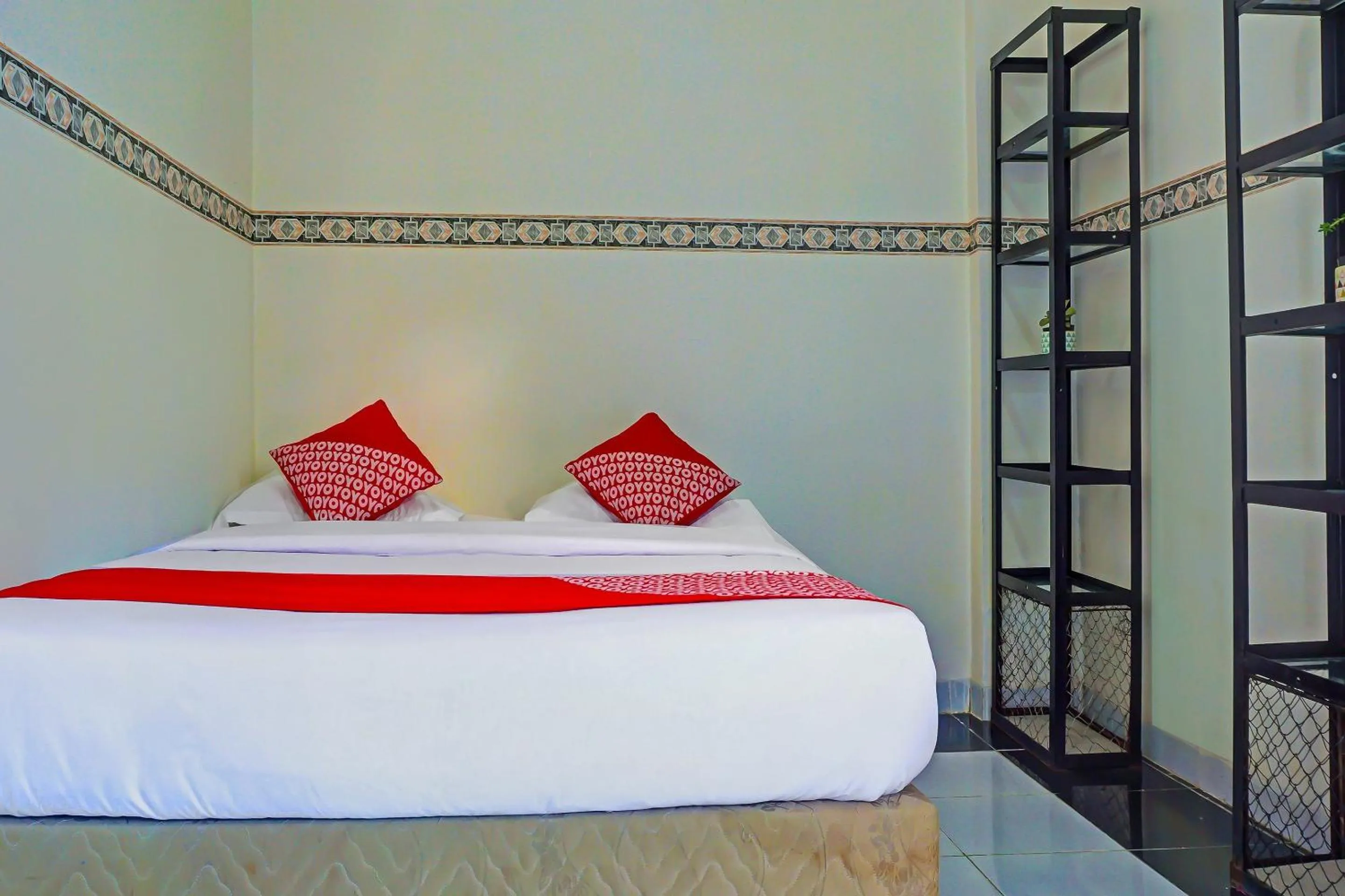 Bedroom, Bed in Hotel O Wisma Amrach