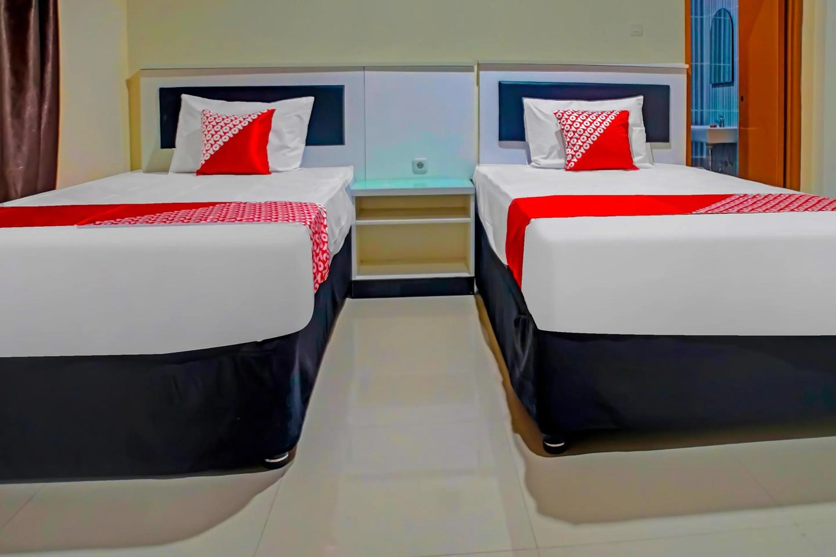 Bedroom, Bed in Hotel O Wisma Amrach