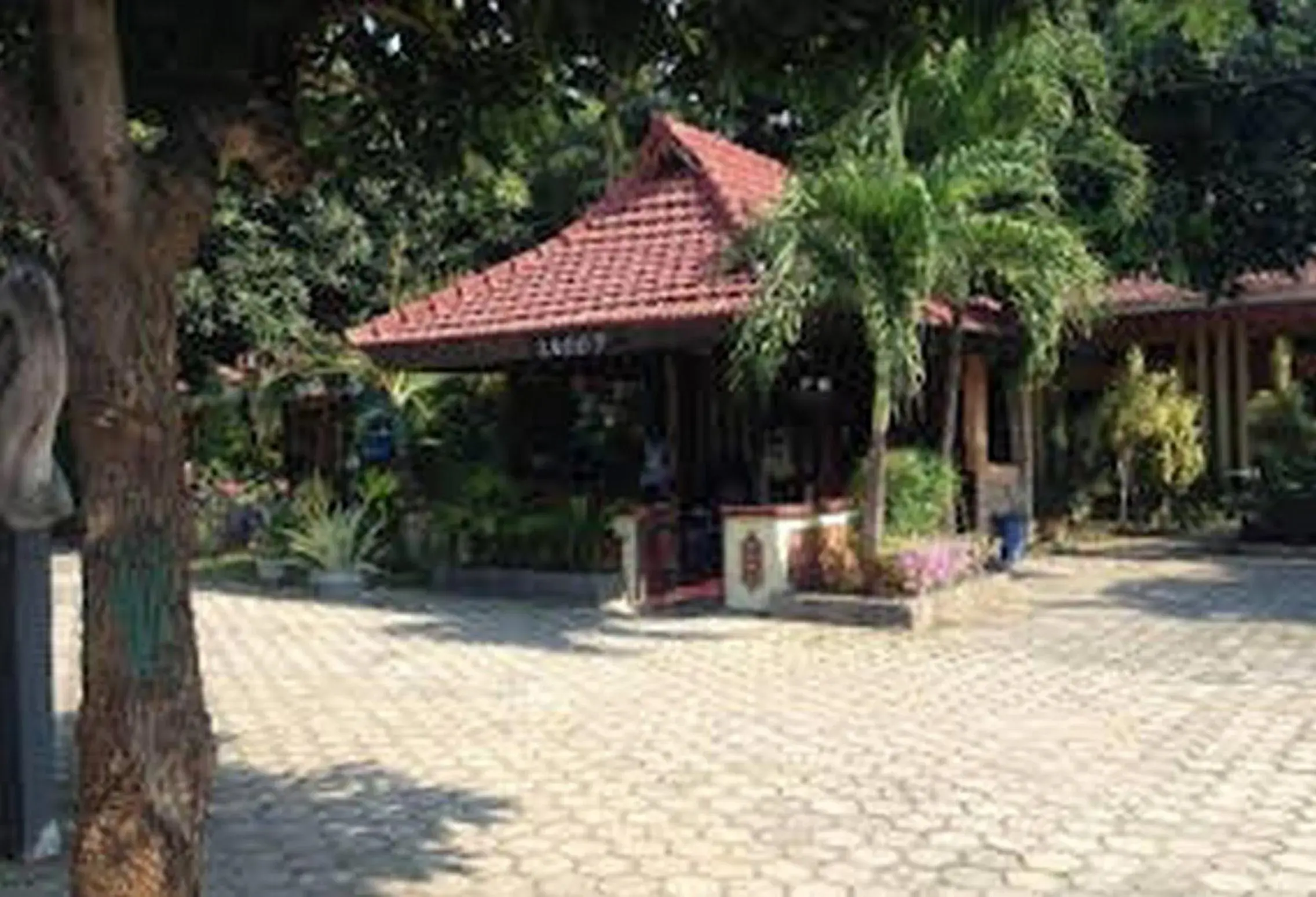 Property building in Hotel Nirwana Situbondo RedPartner Property building in Hotel Nirwana Situbondo RedPartner