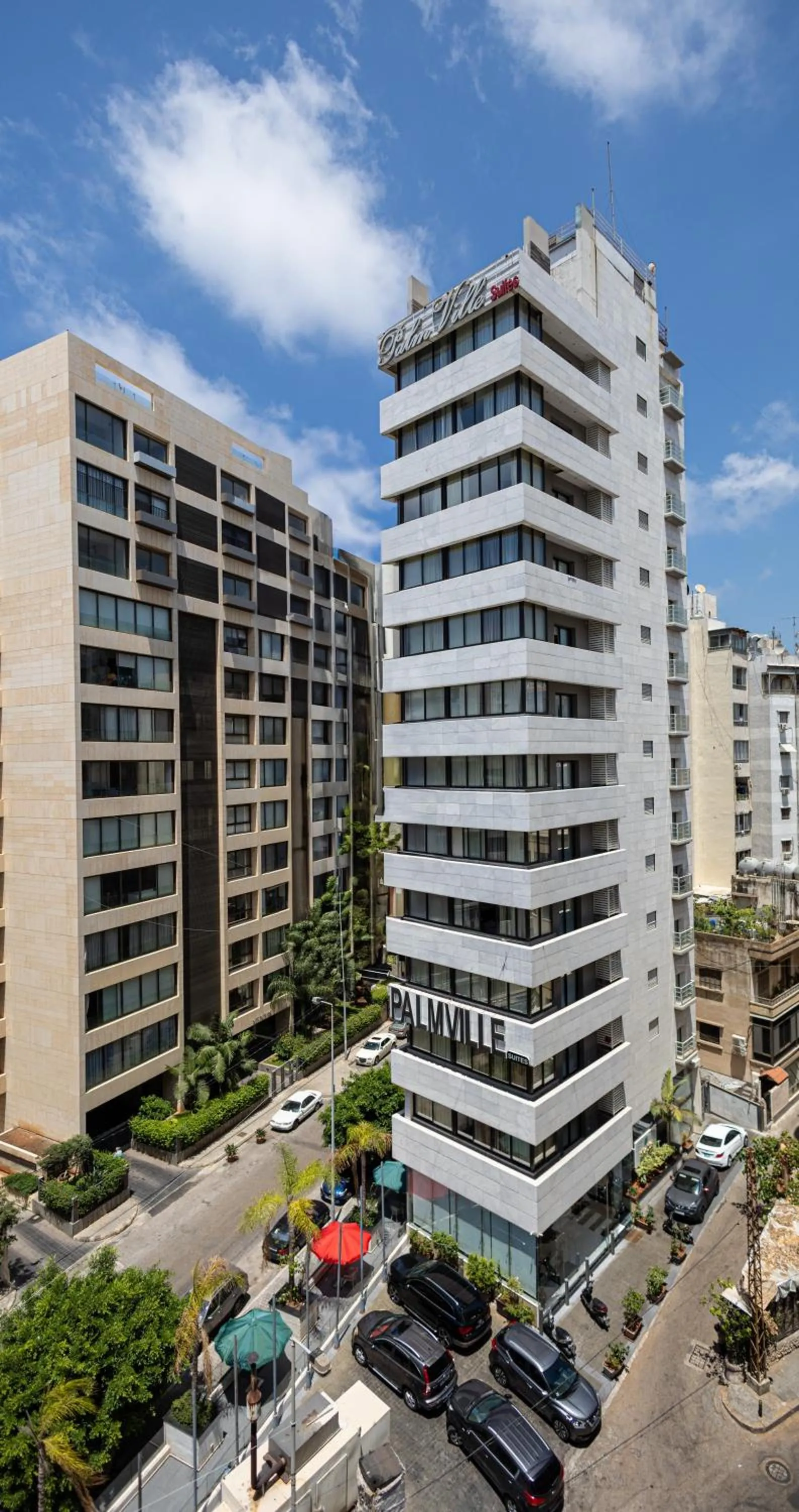 Property building in Palm Ville Suites