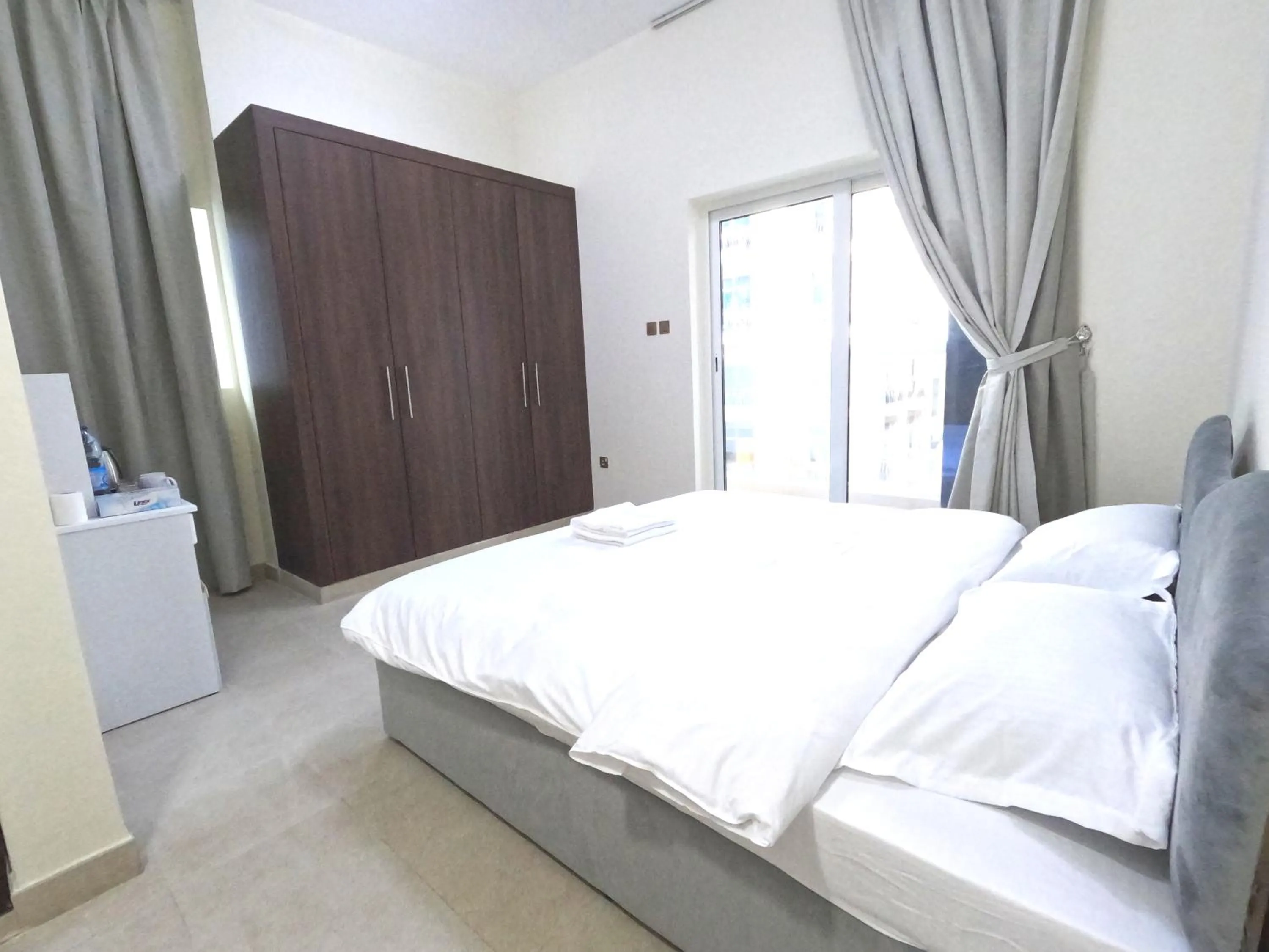 Bedroom, Bed in Barsha Star Residence - Home Stay