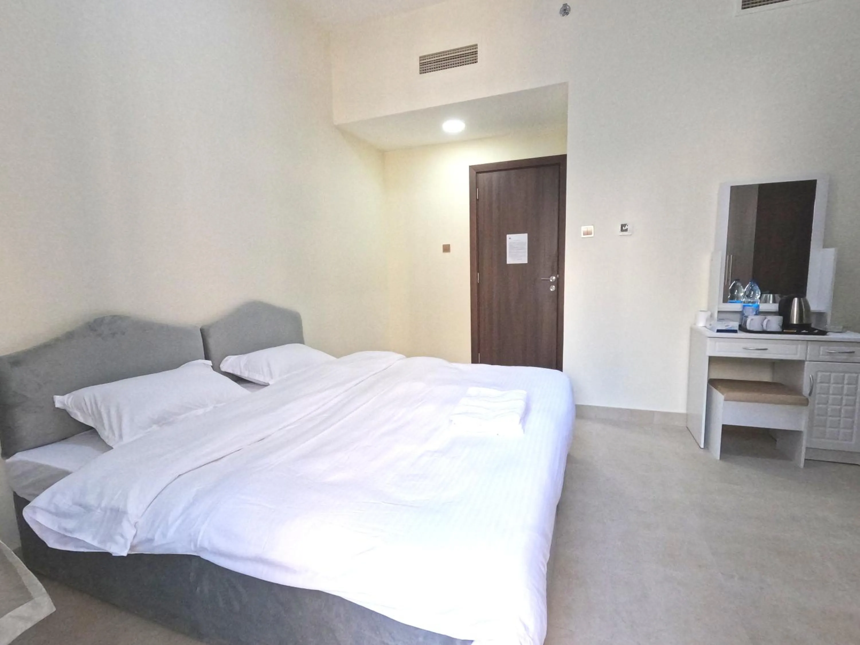 Bedroom, Bed in Barsha Star Residence - Home Stay