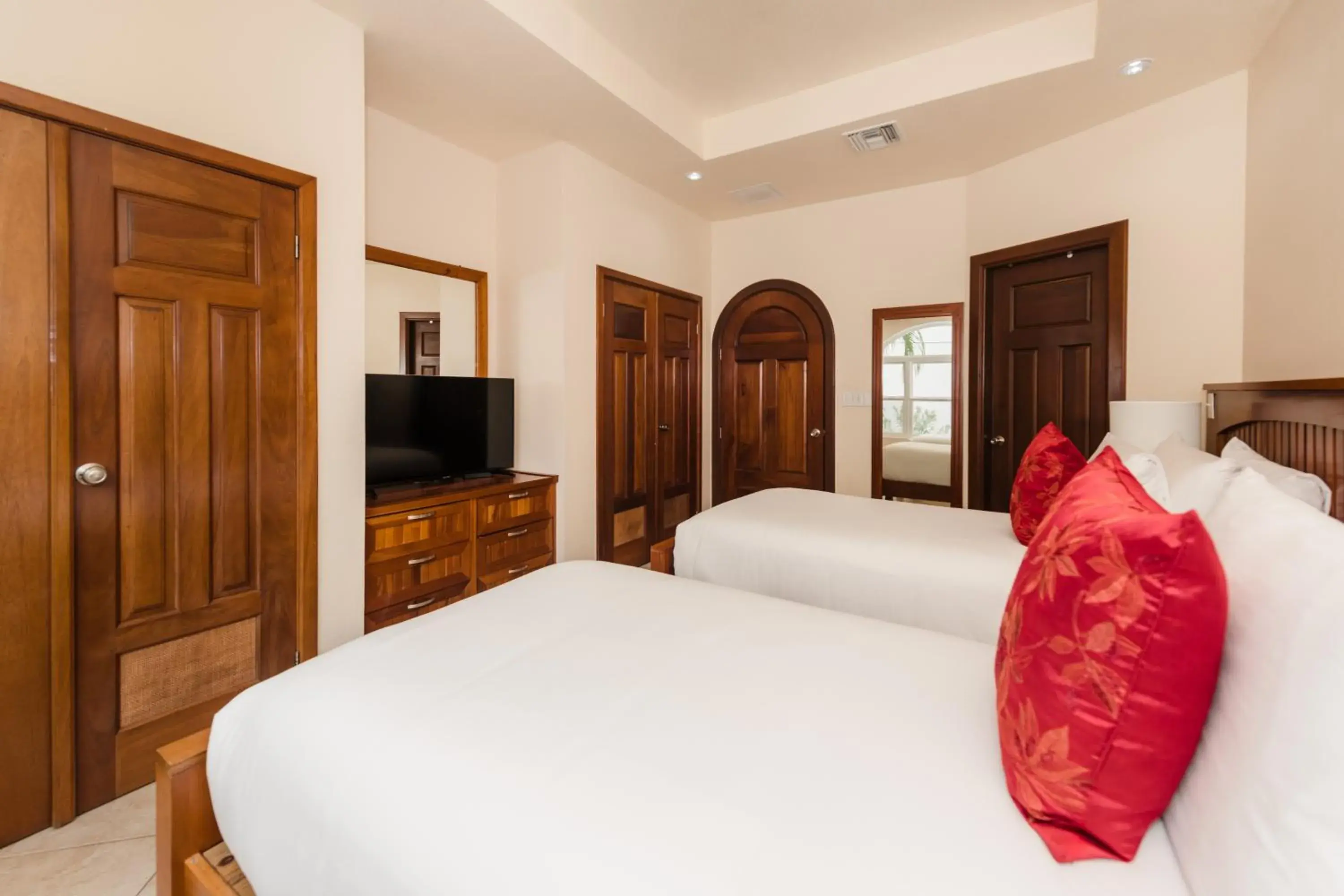 Bed in Grand Caribe Belize Bed in Grand Caribe Belize