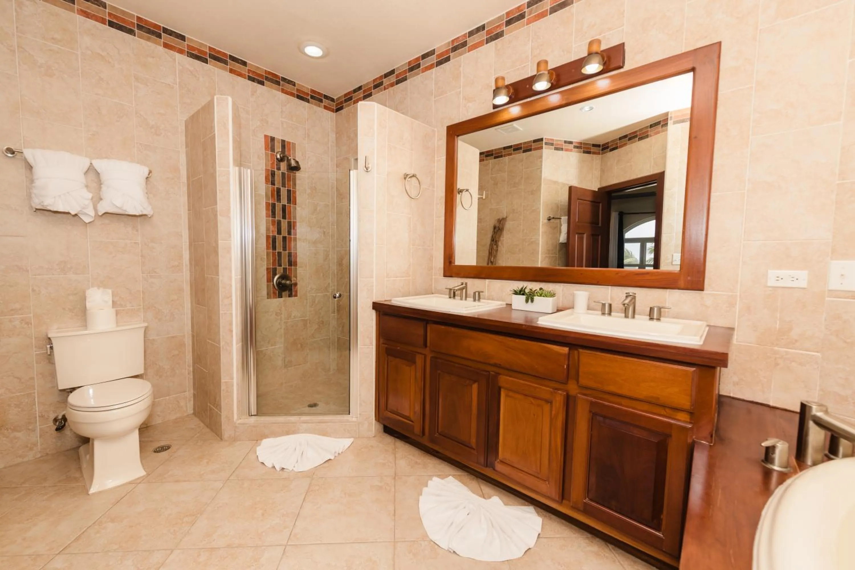 Shower in Grand Caribe Belize