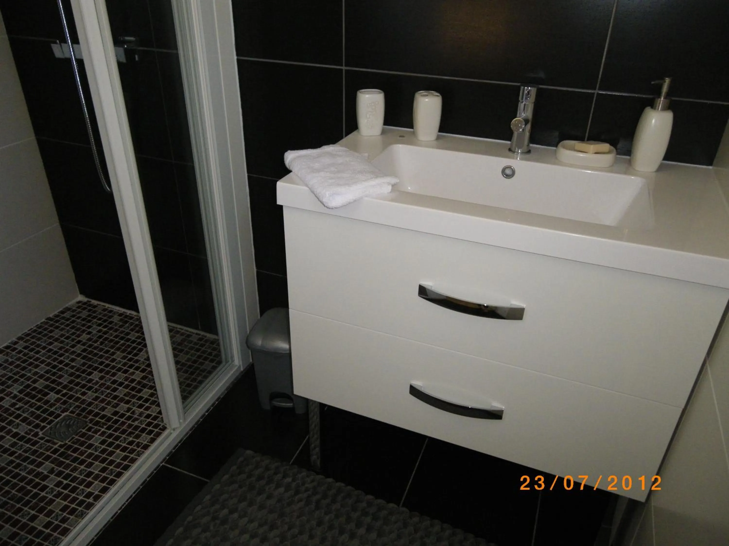 Bathroom in Les Algues du Grau