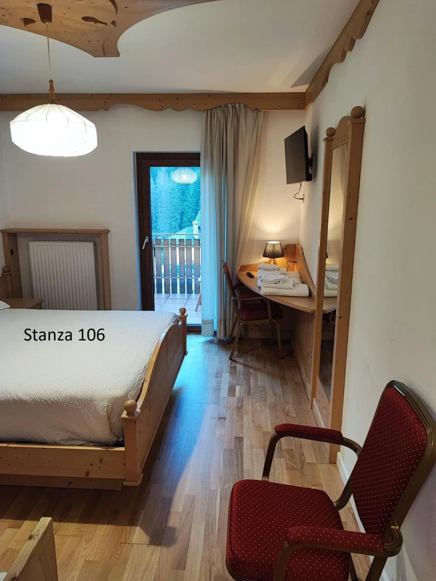 Bedroom, Bed in Hotel Pizboè