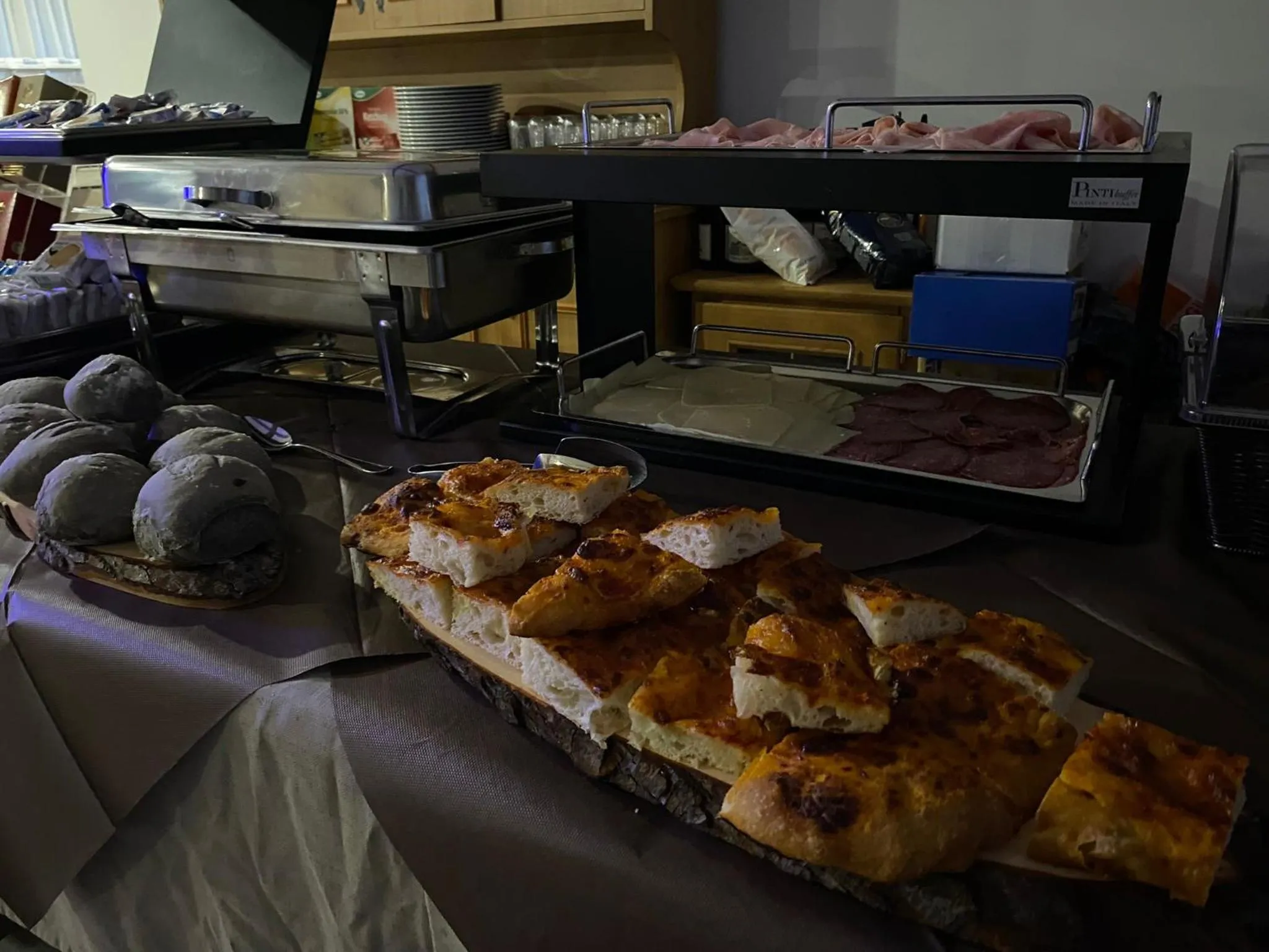 Breakfast in Hotel Pizboè