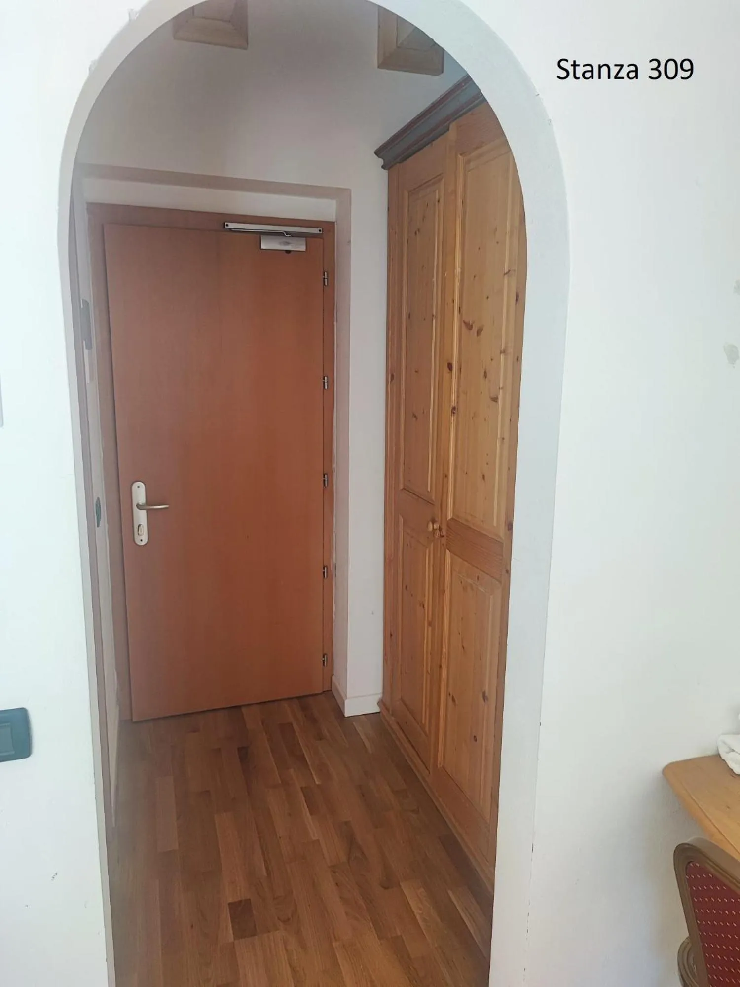 wardrobe in Hotel Pizboè