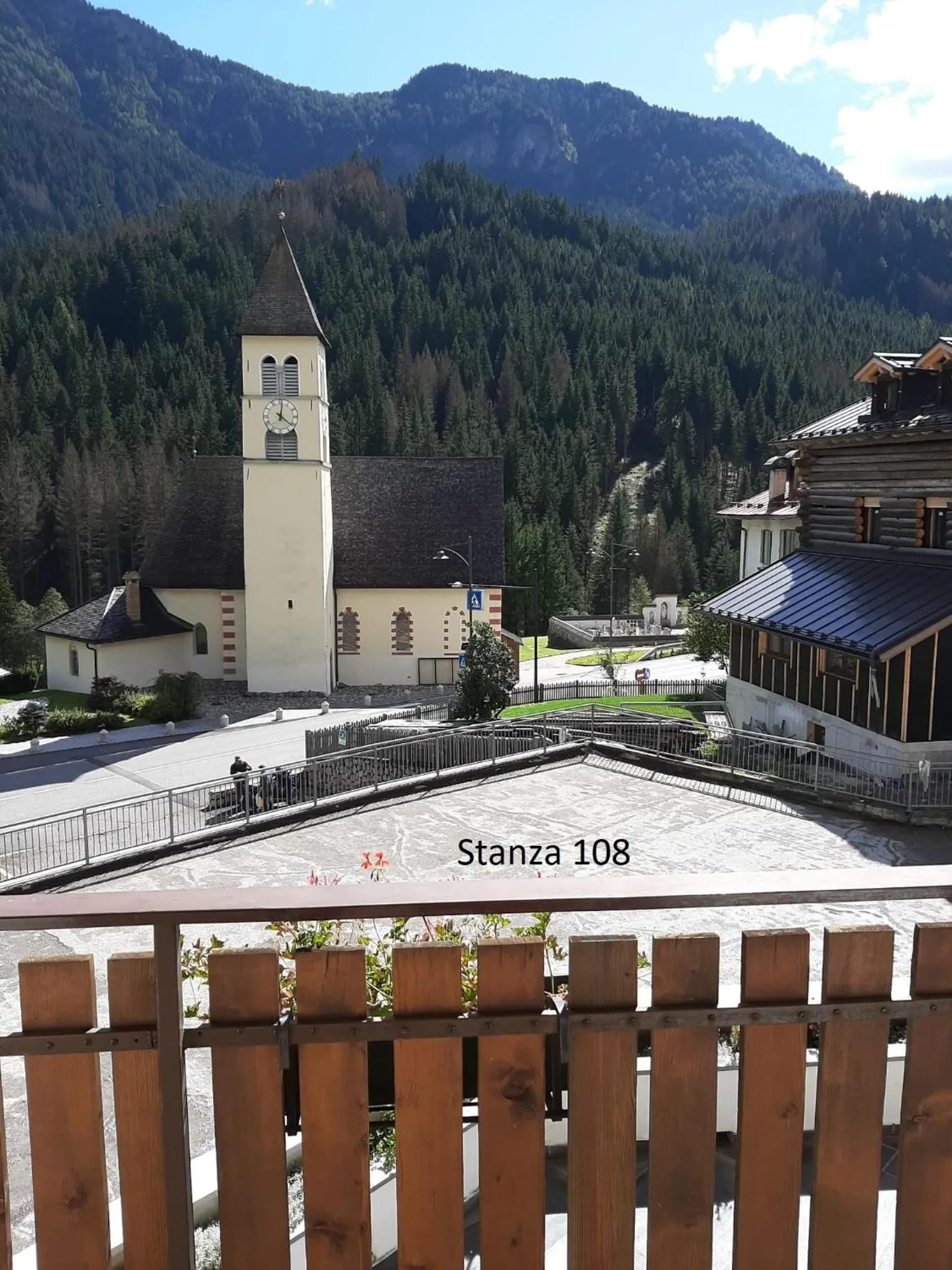 Street view in Hotel Pizboè