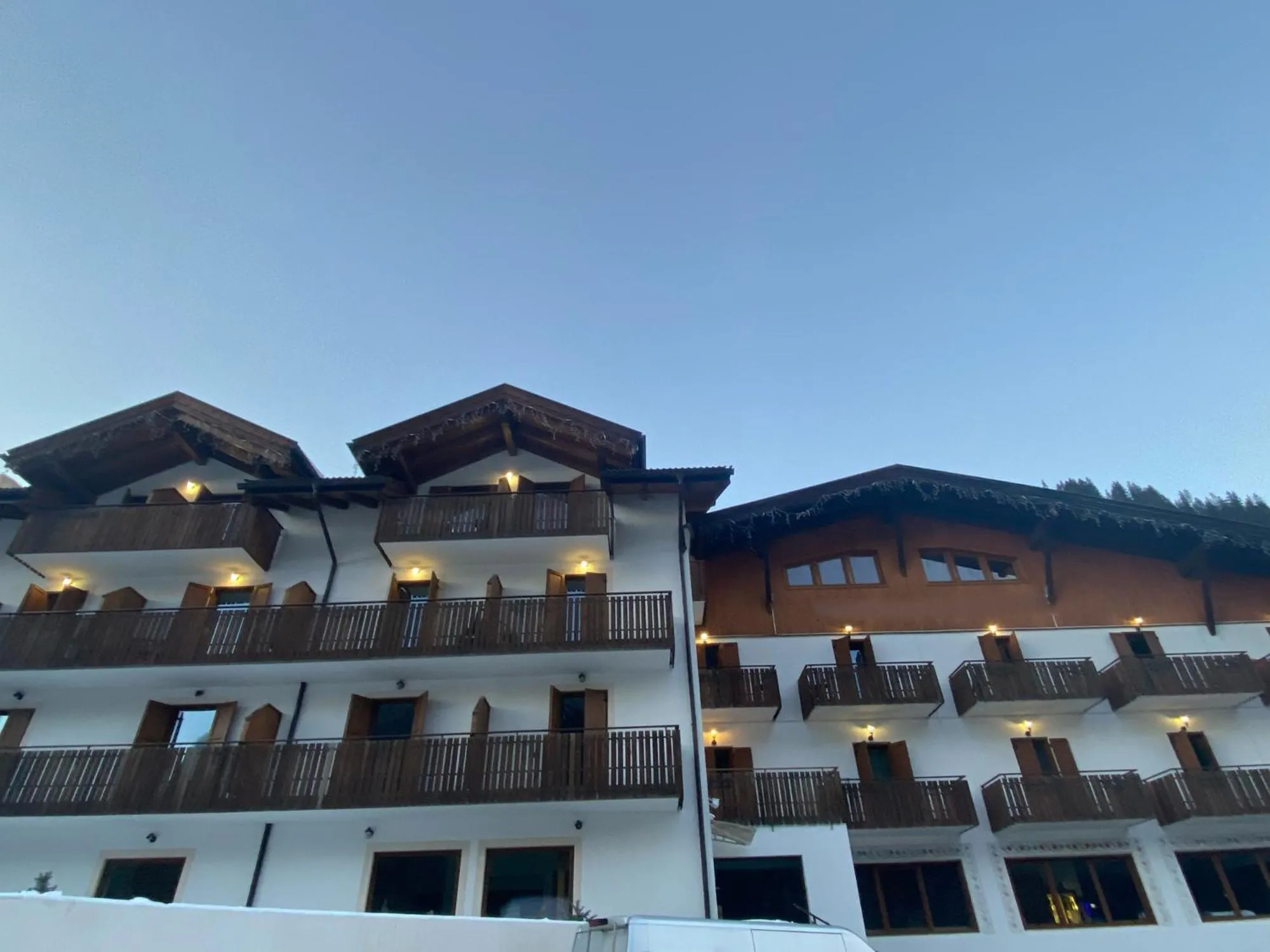 Property building in Hotel Pizboè