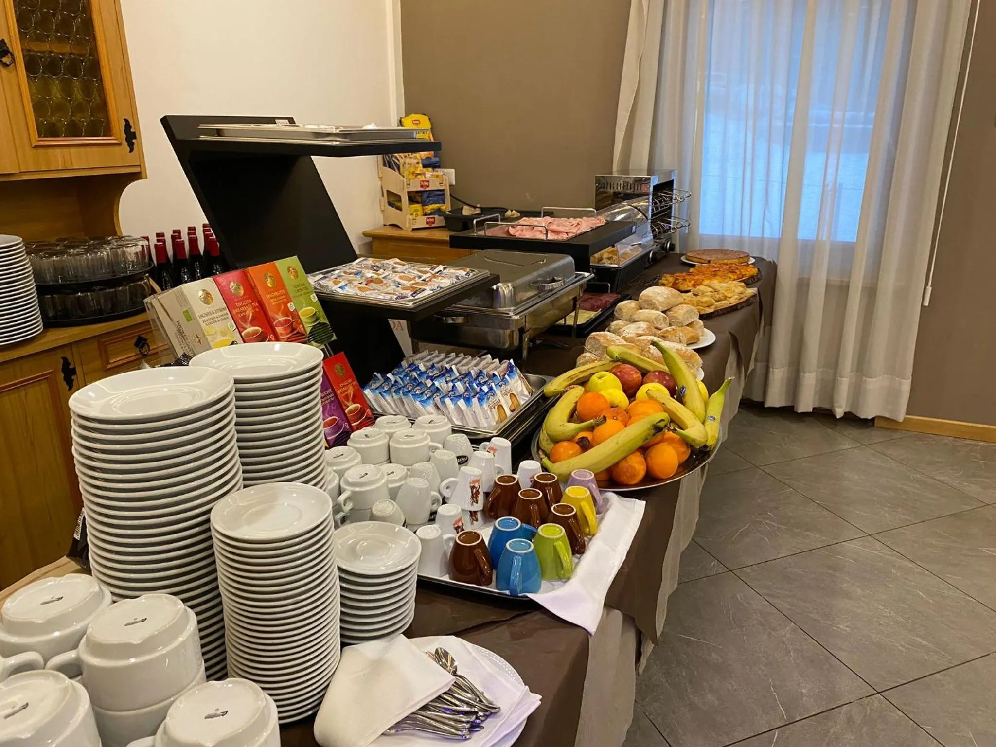 Breakfast in Hotel Pizboè