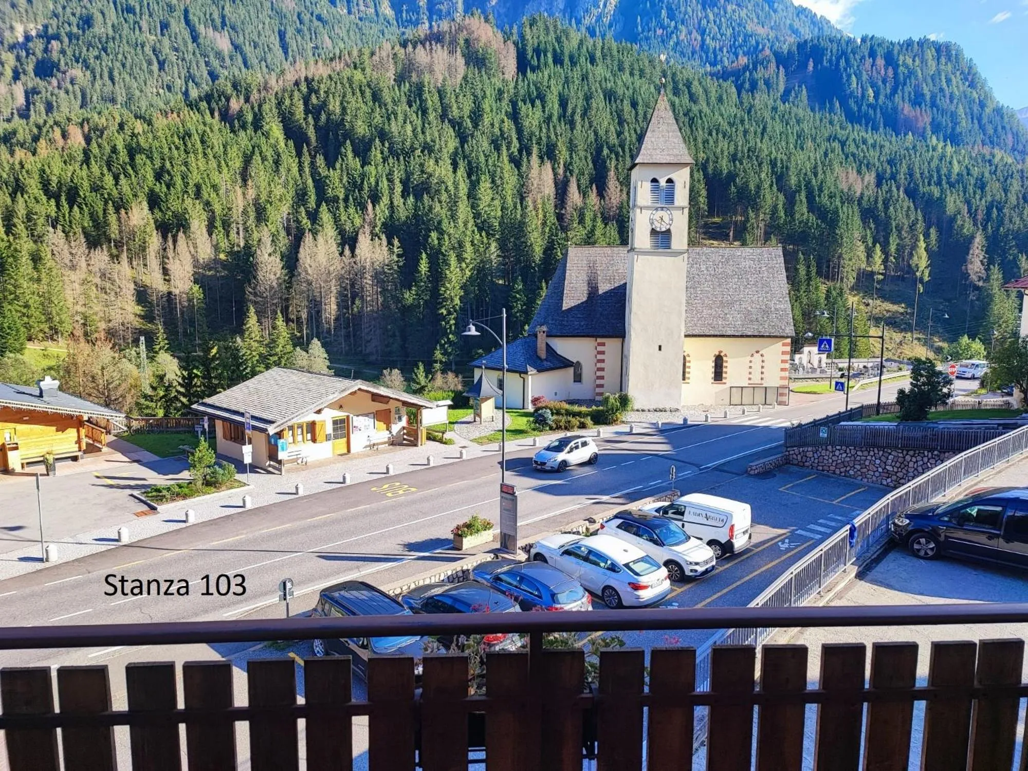 Street view in Hotel Pizboè