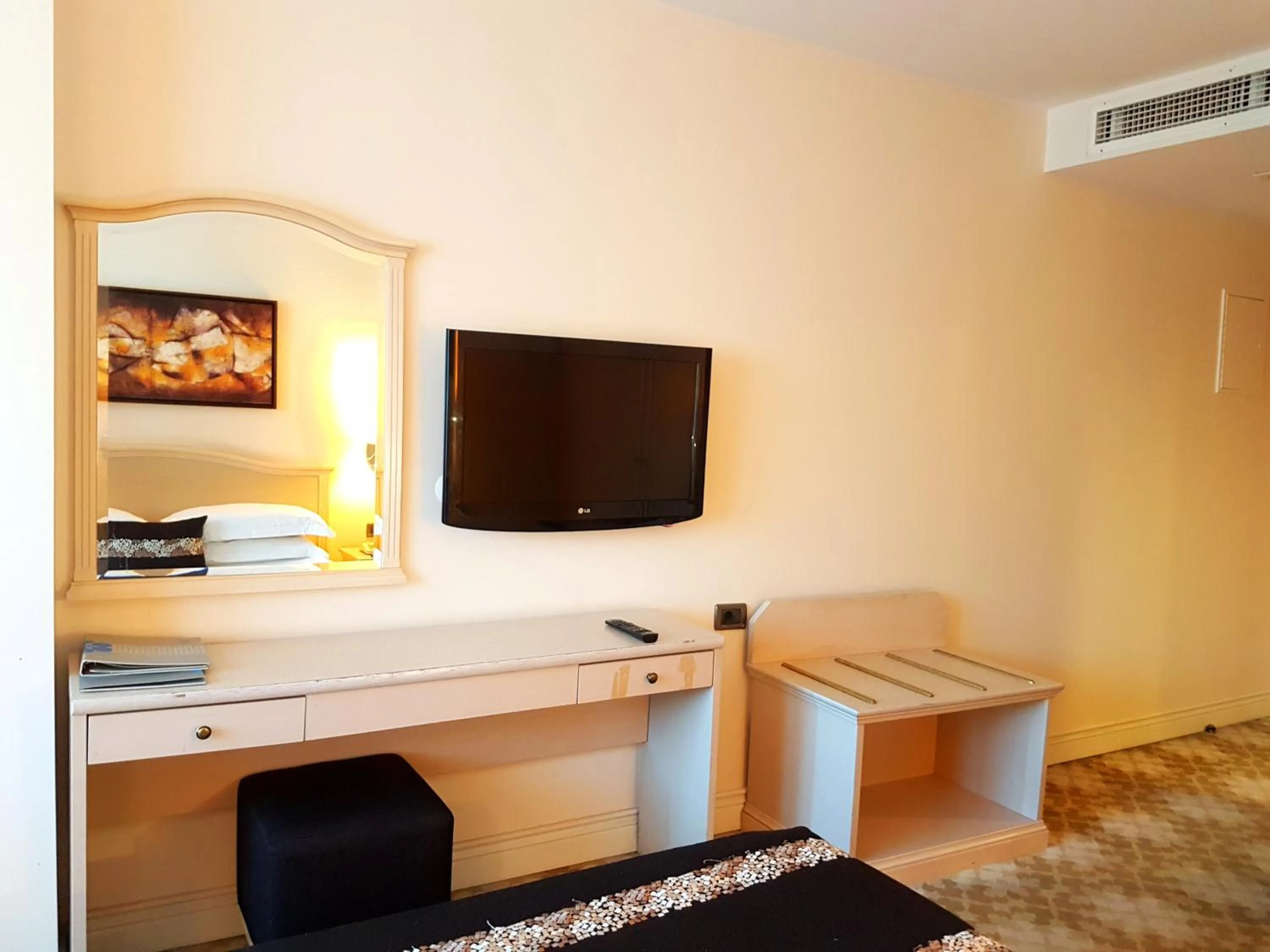 Photo of the whole room in Jura Hotels Mavi Sürmeli Adana