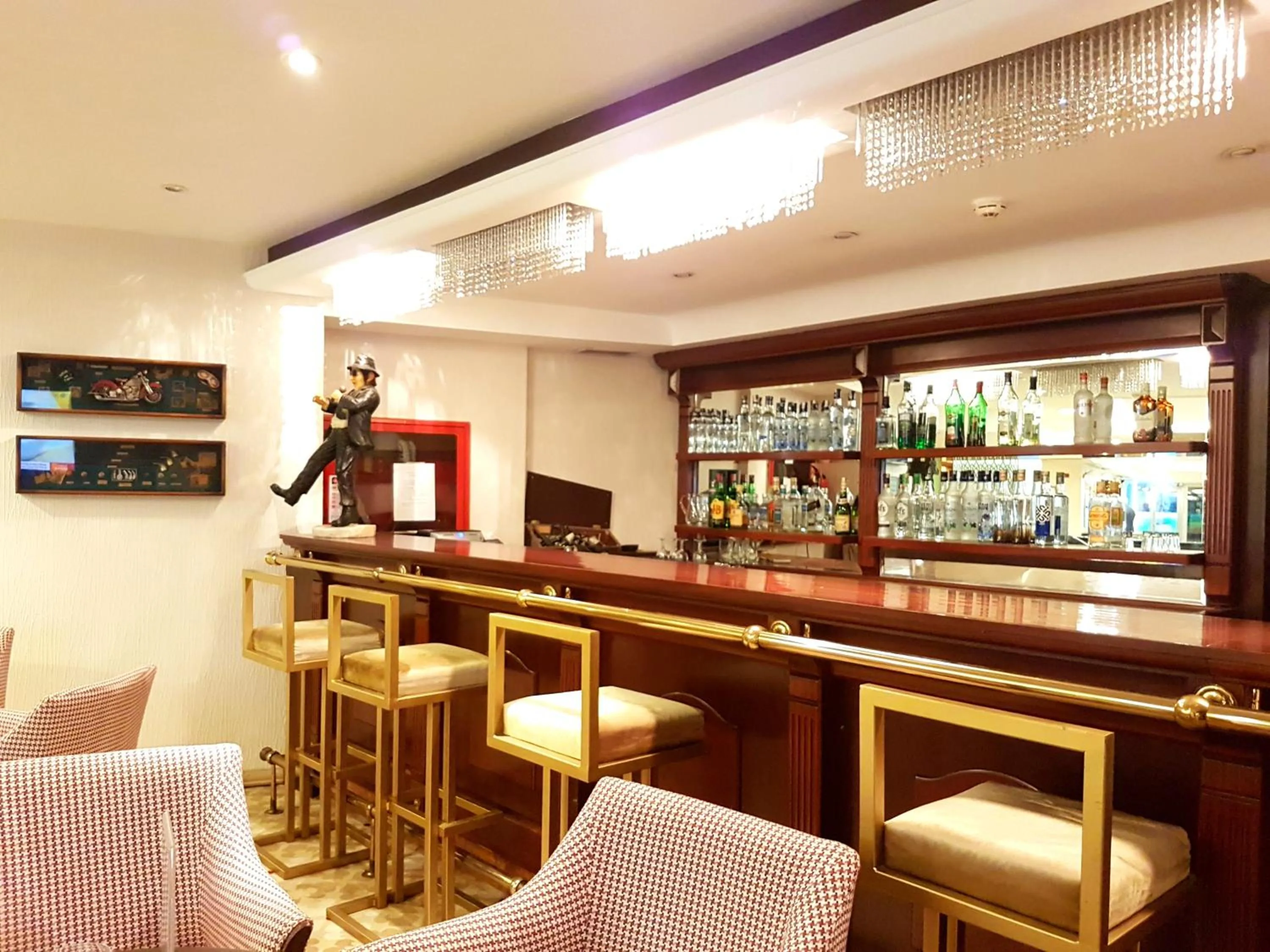 Drinks in Jura Hotels Mavi Sürmeli Adana