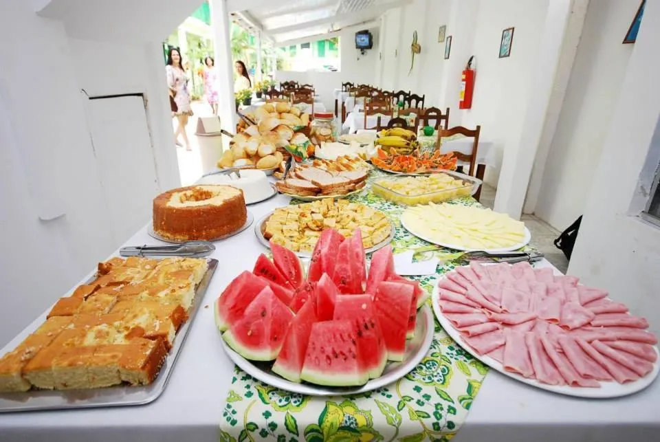 Buffet breakfast in Pousada Tapuia