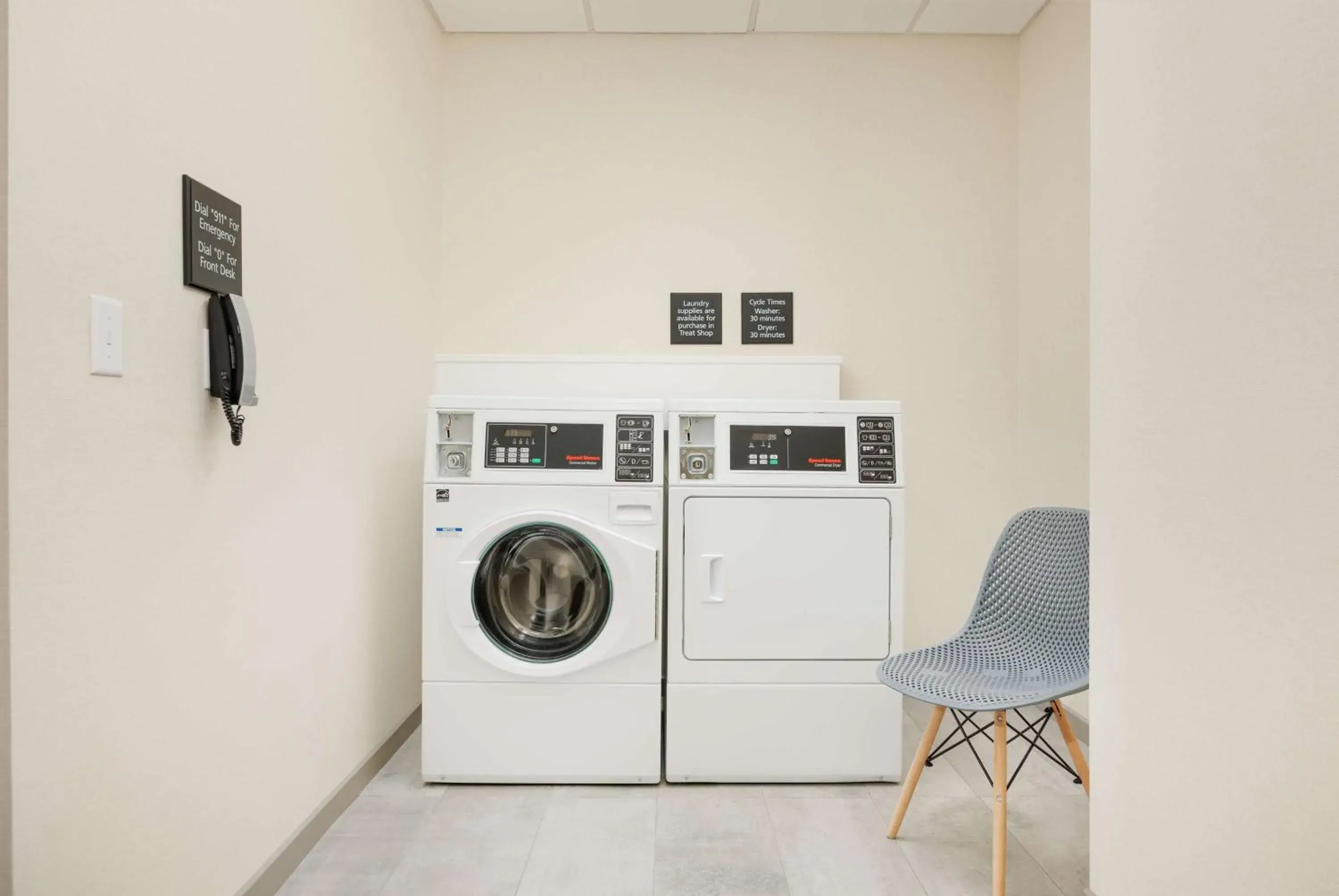 Property building in Hampton Inn & Suites Huntsville Downtown, Al Property building in Hampton Inn & Suites Huntsville Downtown, Al