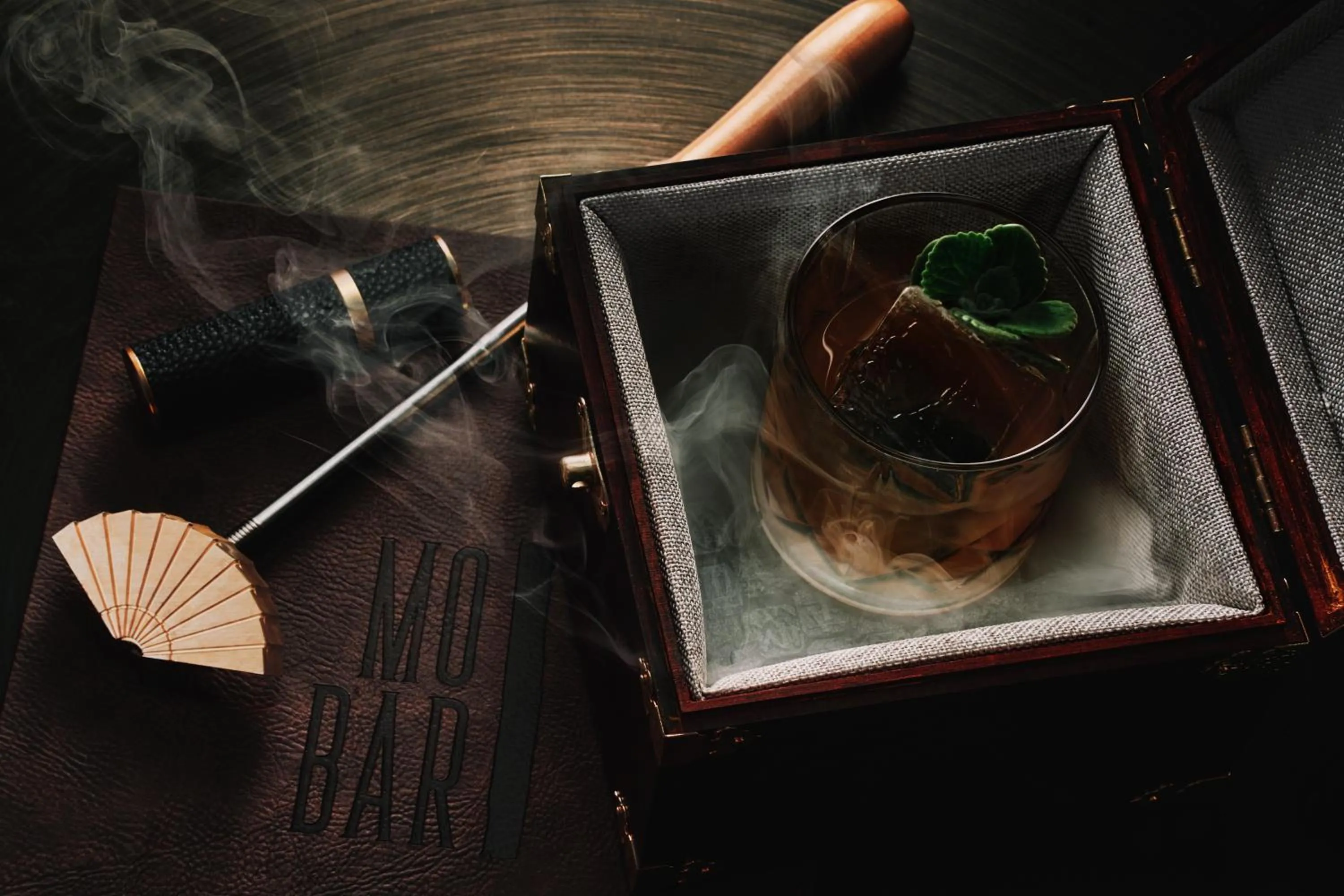 Lounge or bar in Mandarin Oriental, Shenzhen