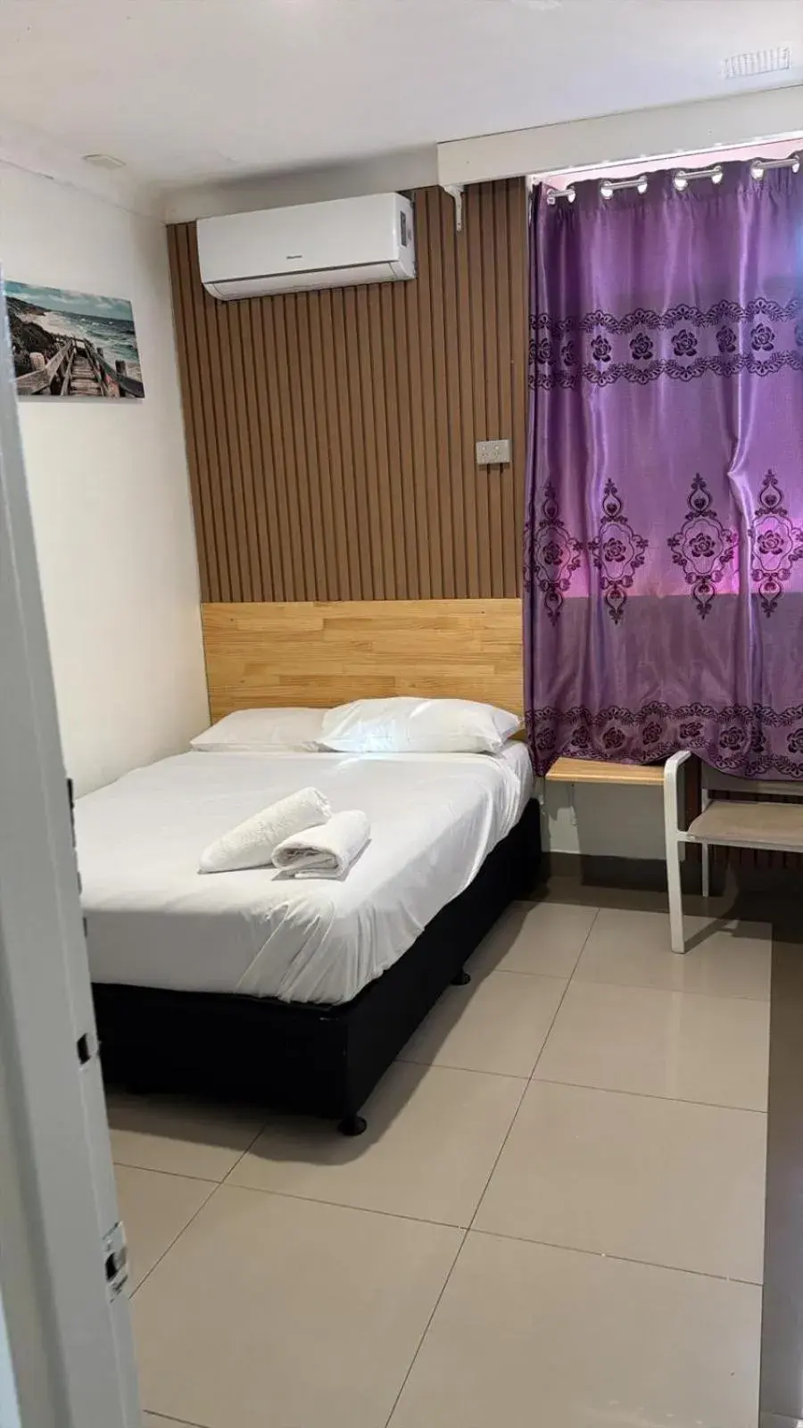 Bed in Perth City Motel Bed in Perth City Motel