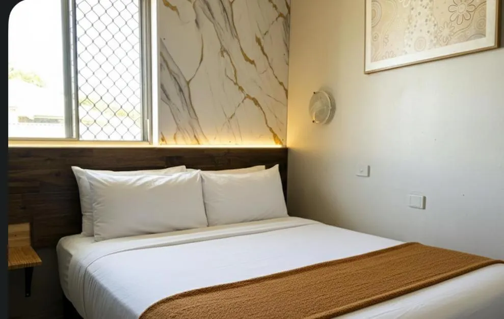 Bed in Perth City Motel