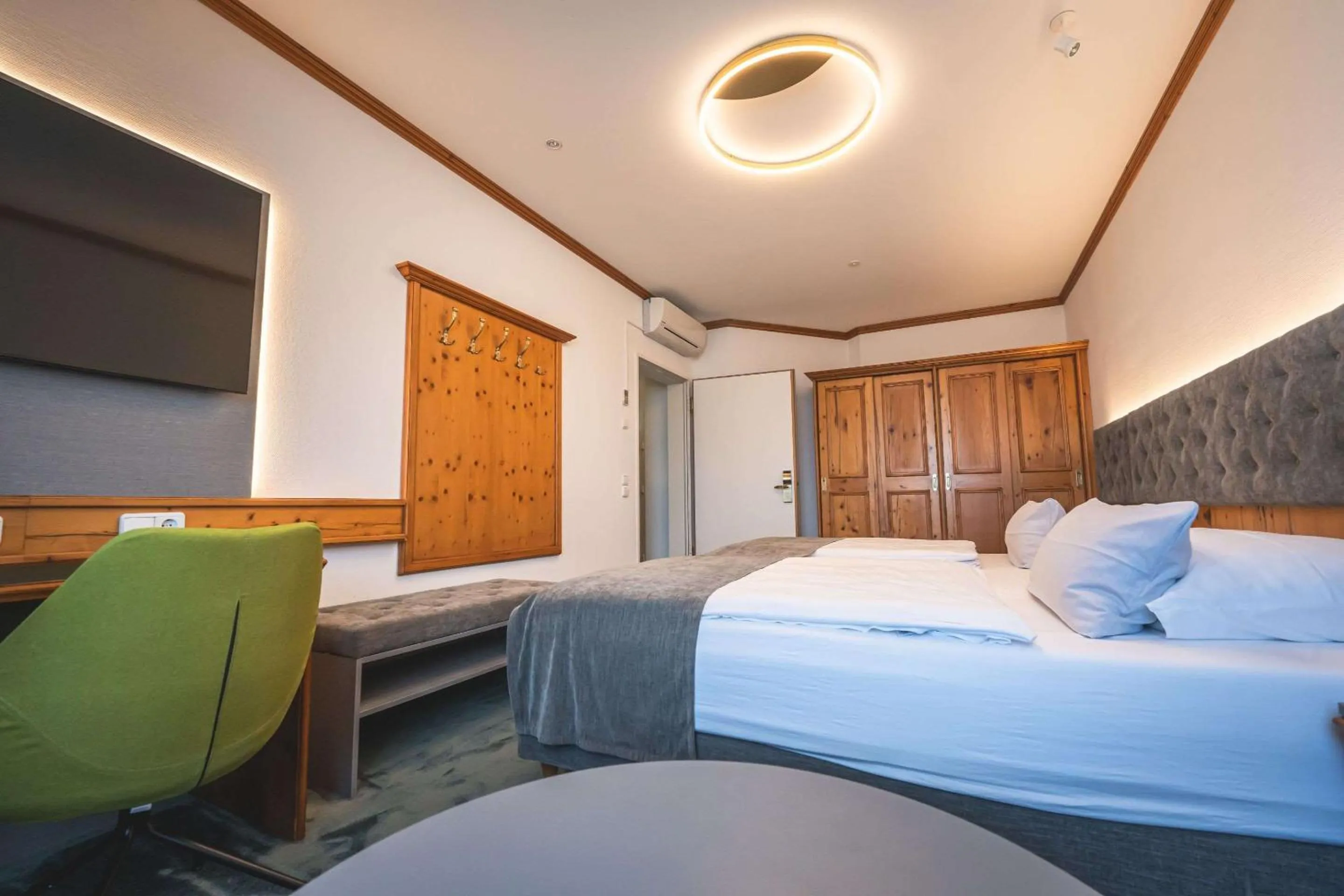 Bedroom, Bed in Hotel & Spa Gut Matheshof, BW Signature Collection