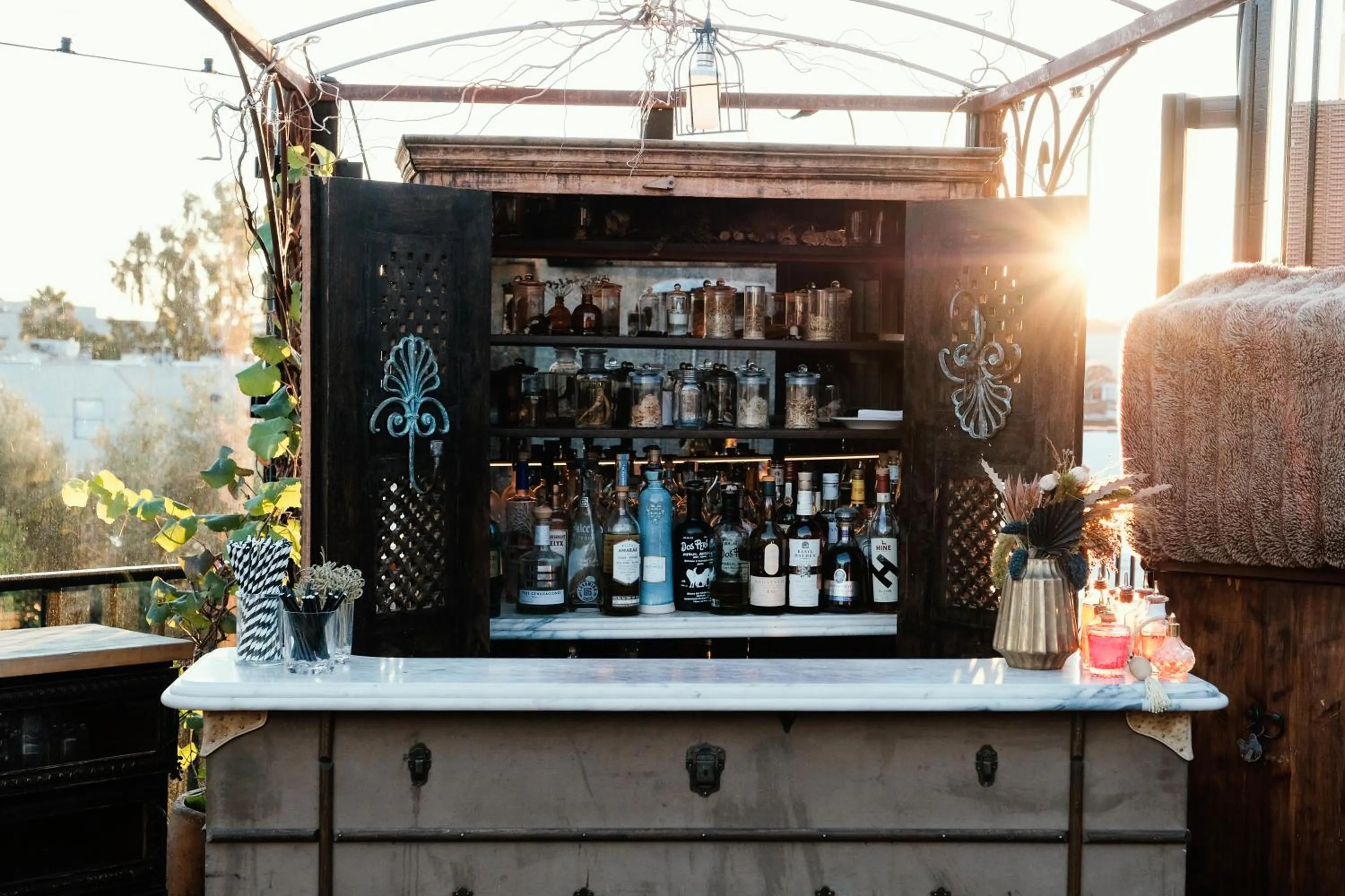 Lounge or bar in Petit Ermitage