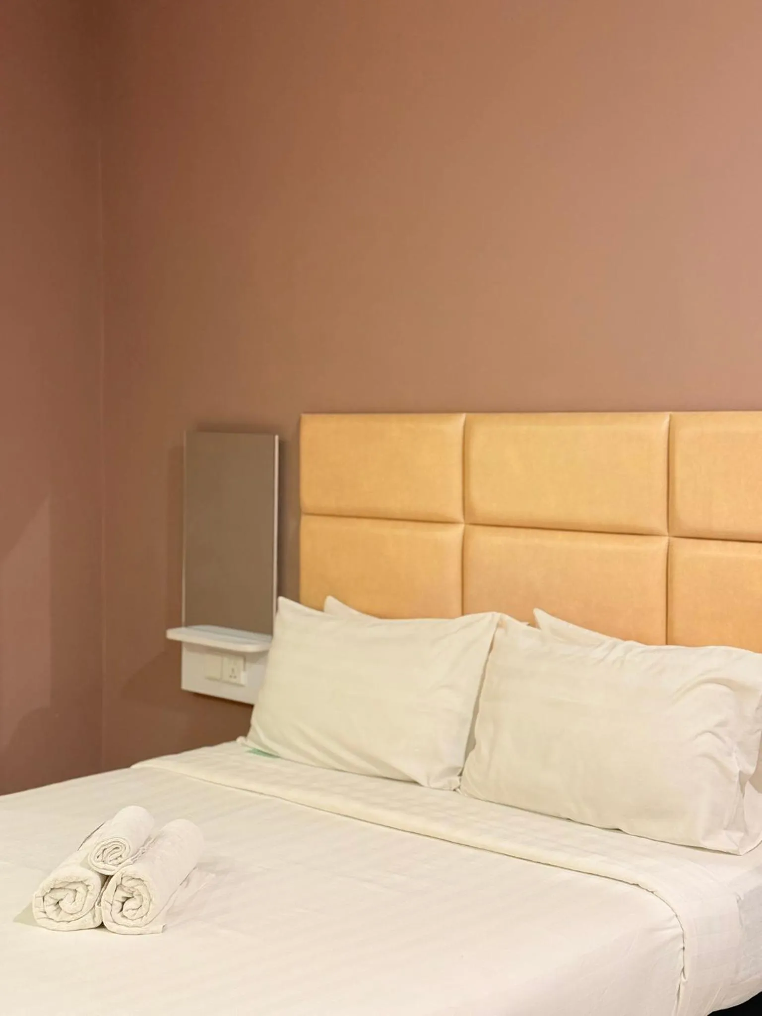 Stirling Suites Hotel & Serviced Apartment