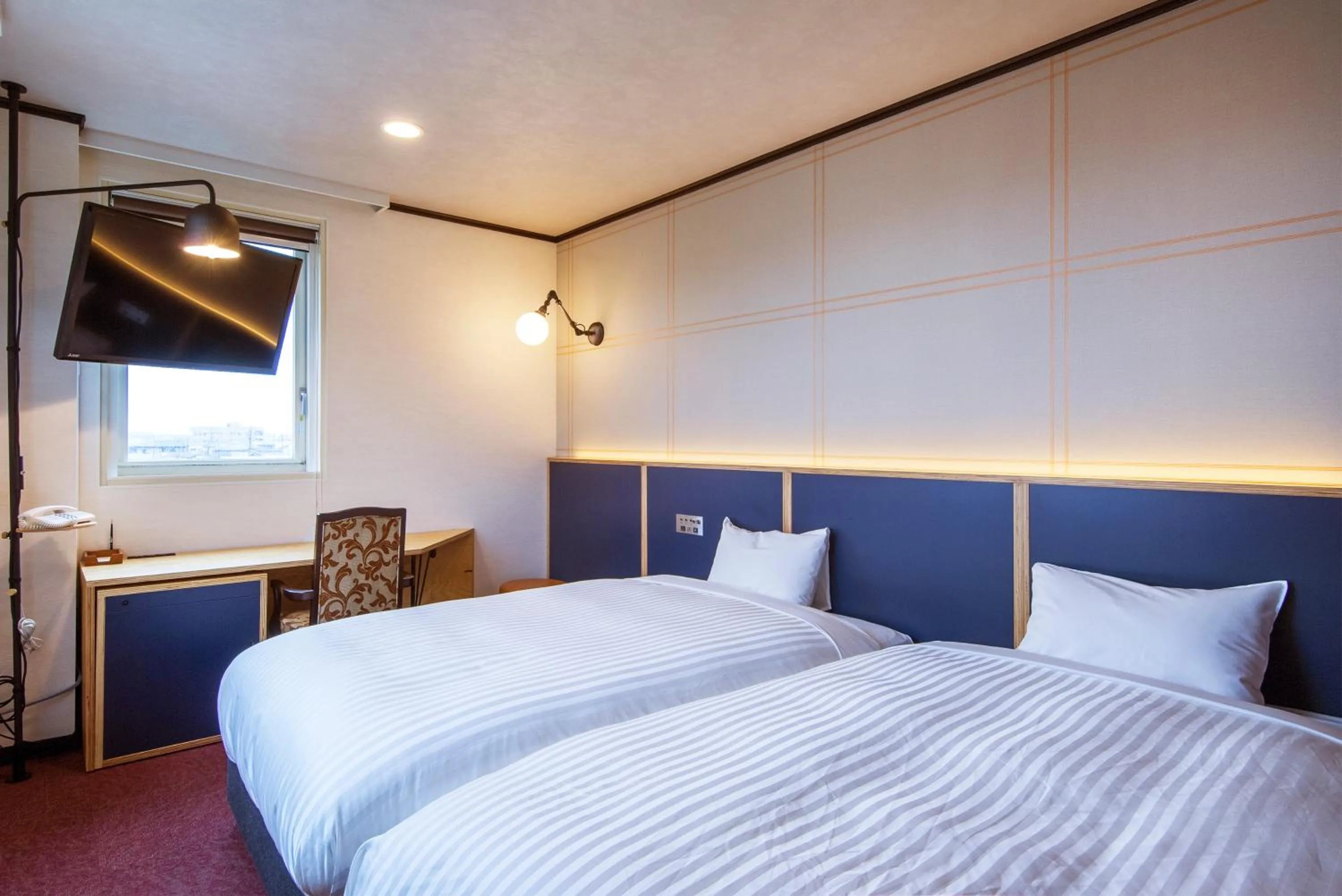 Photo of the whole room, Bed in TsukubaNoYu Urban Hotel