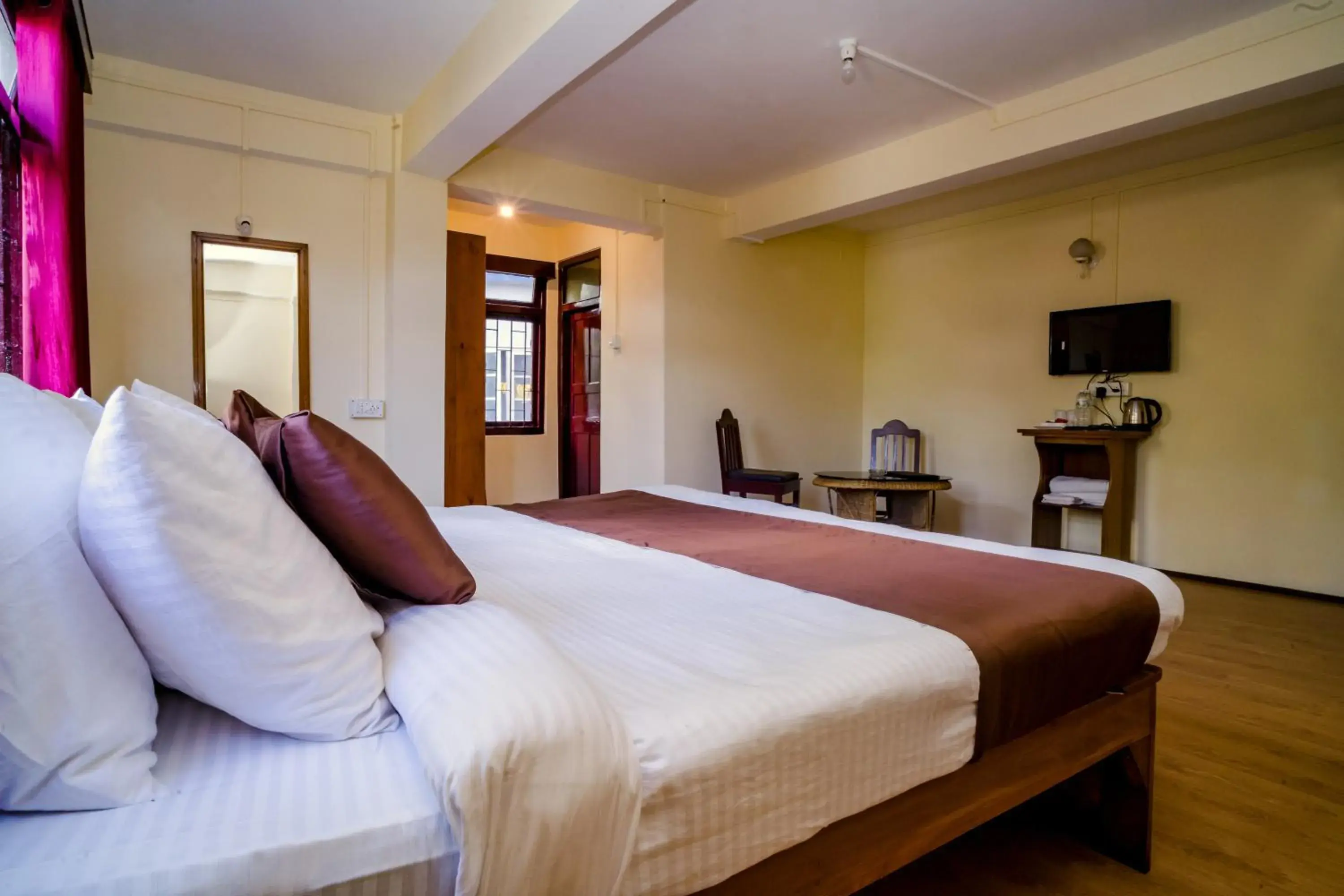 Magpie Mall Road Residency (MG Marg) Magpie Mall Road Residency (MG Marg)