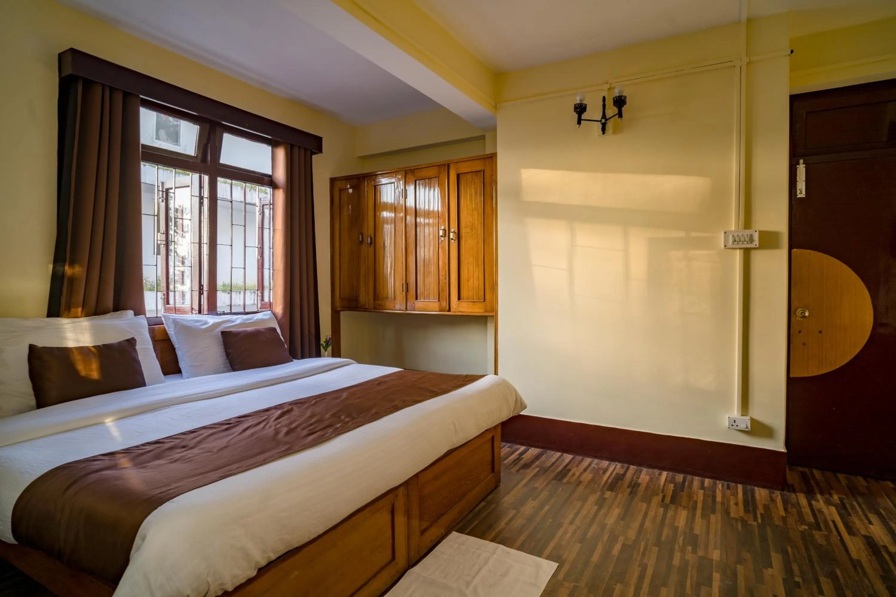 Bed in Magpie Mall Road Residency (MG Marg)