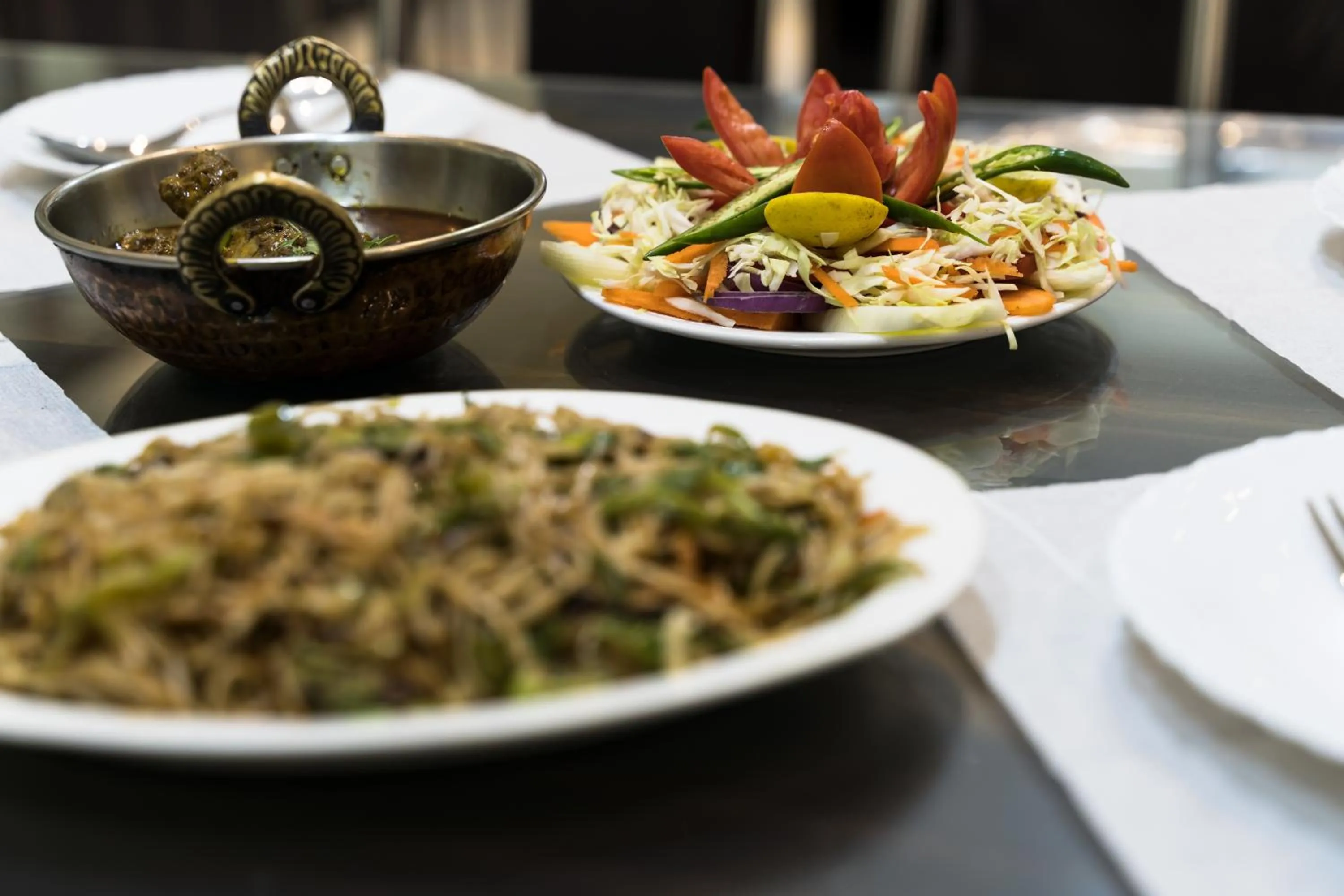 Food in Magpie Mall Road Residency (MG Marg)