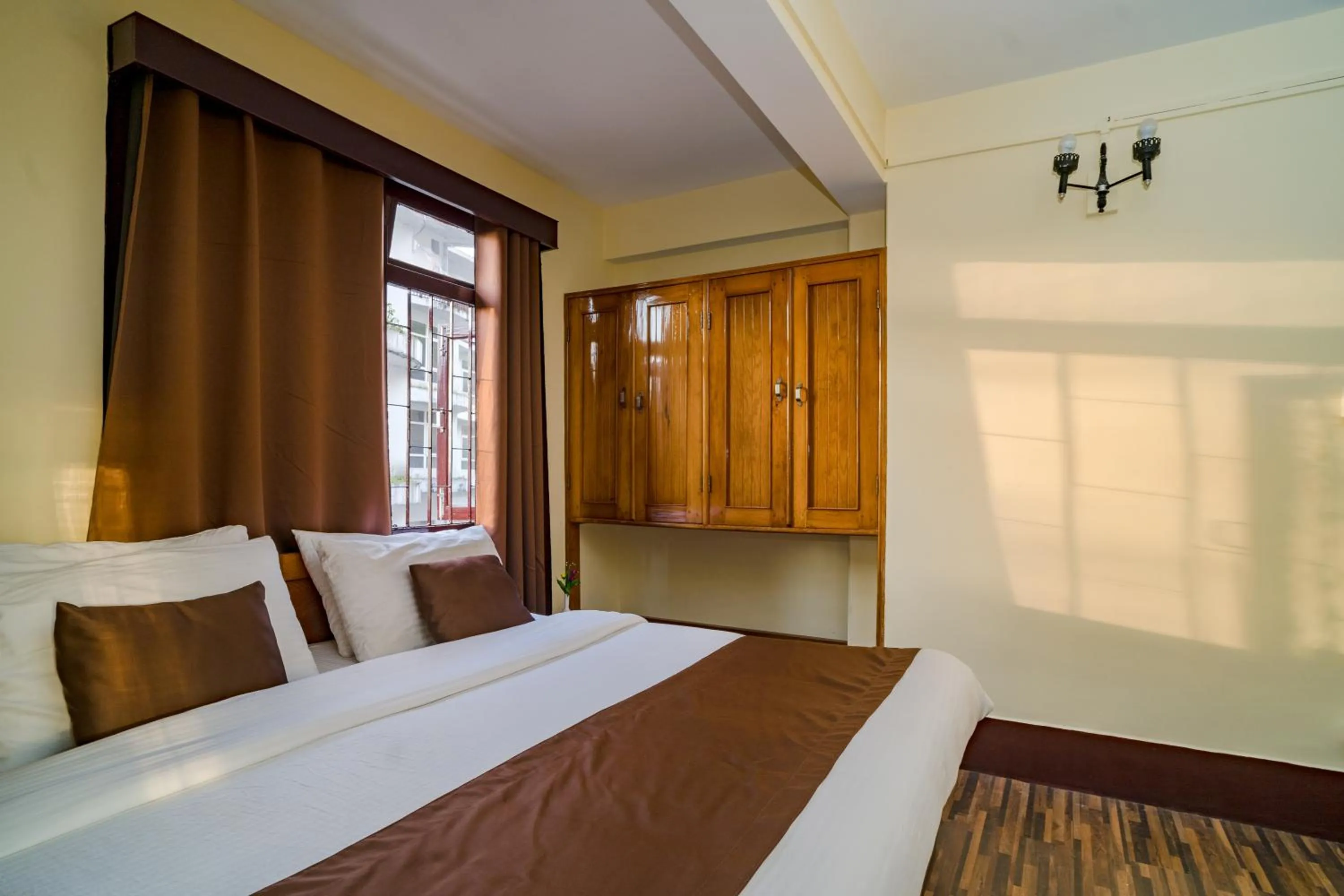 Photo of the whole room in Magpie Mall Road Residency (MG Marg)