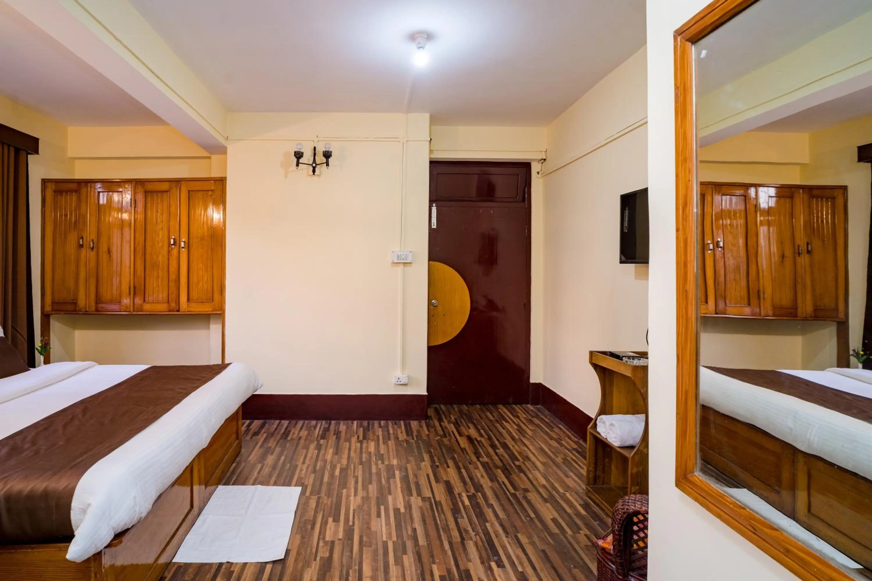 Bed in Magpie Mall Road Residency (MG Marg)