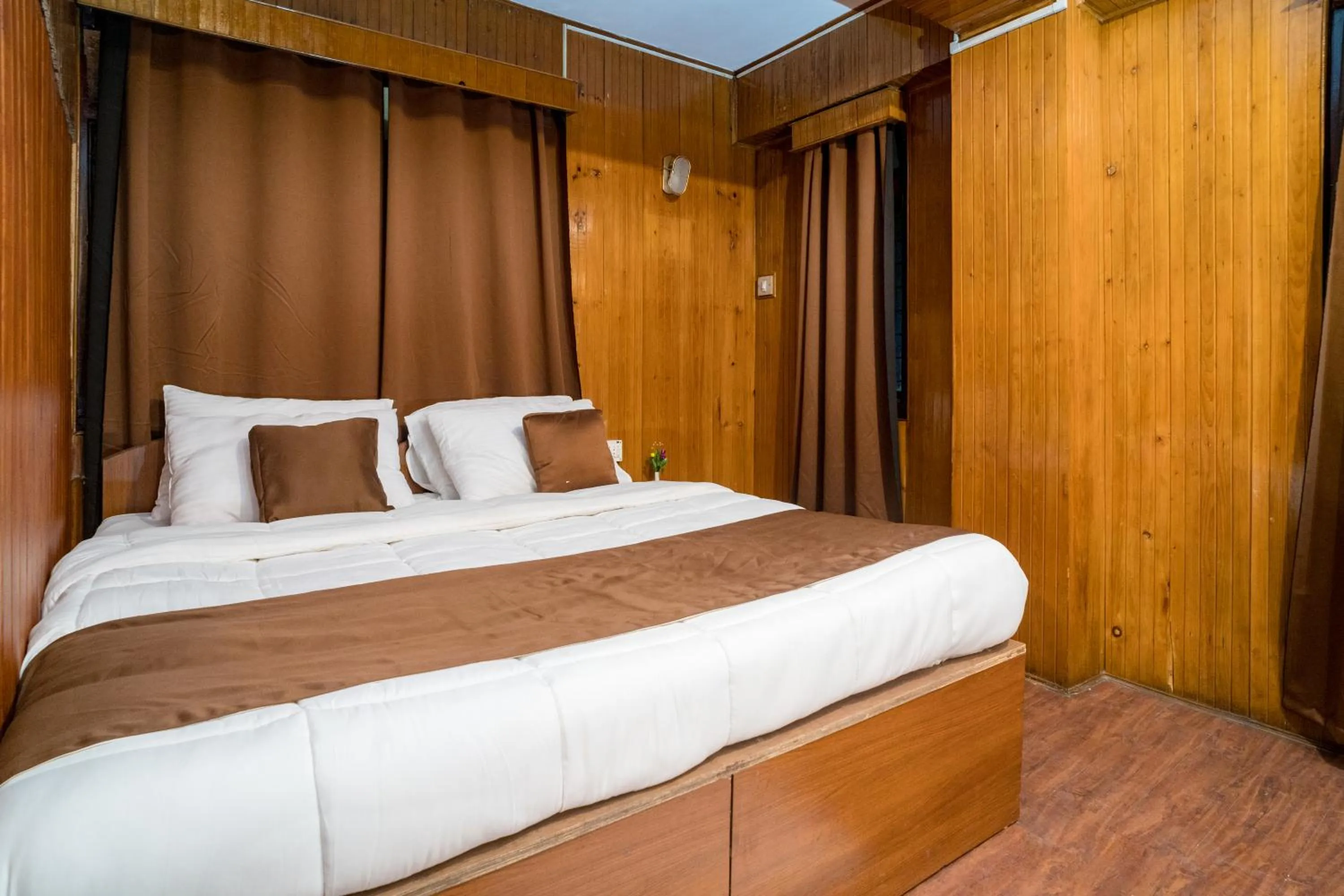 Bed in Magpie Mall Road Residency (MG Marg)