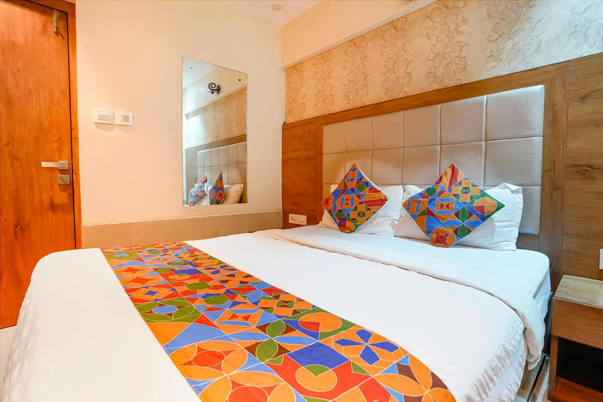 Bed in FabHotel Regal Inn - In Sahar Road